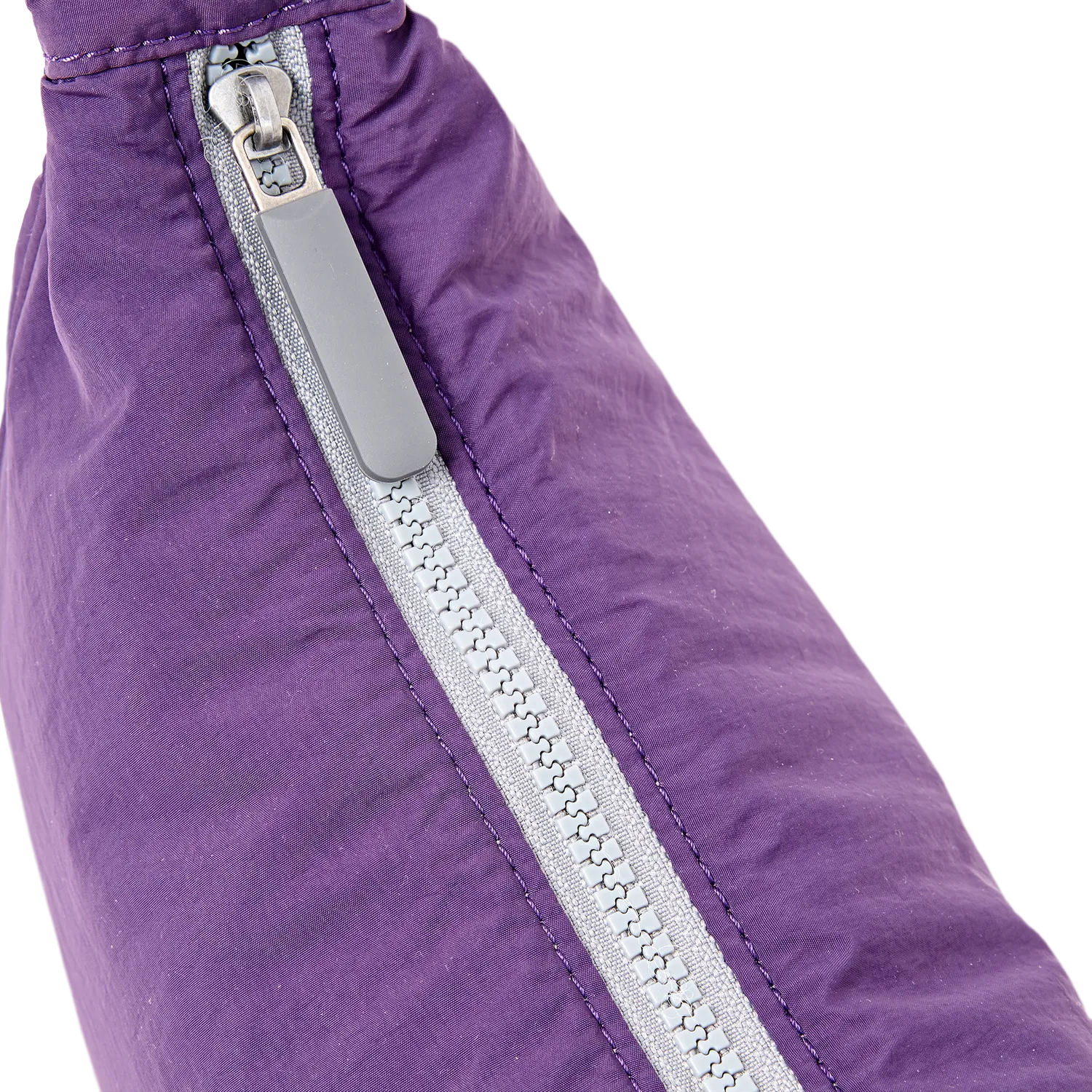Roka London Farringdon Gothic Grape halvmåne taske Small 4,2L