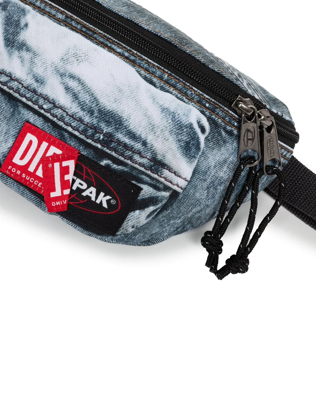 Eastpak Springer Diesel bæltetaske DSL Trompe Print Small denim