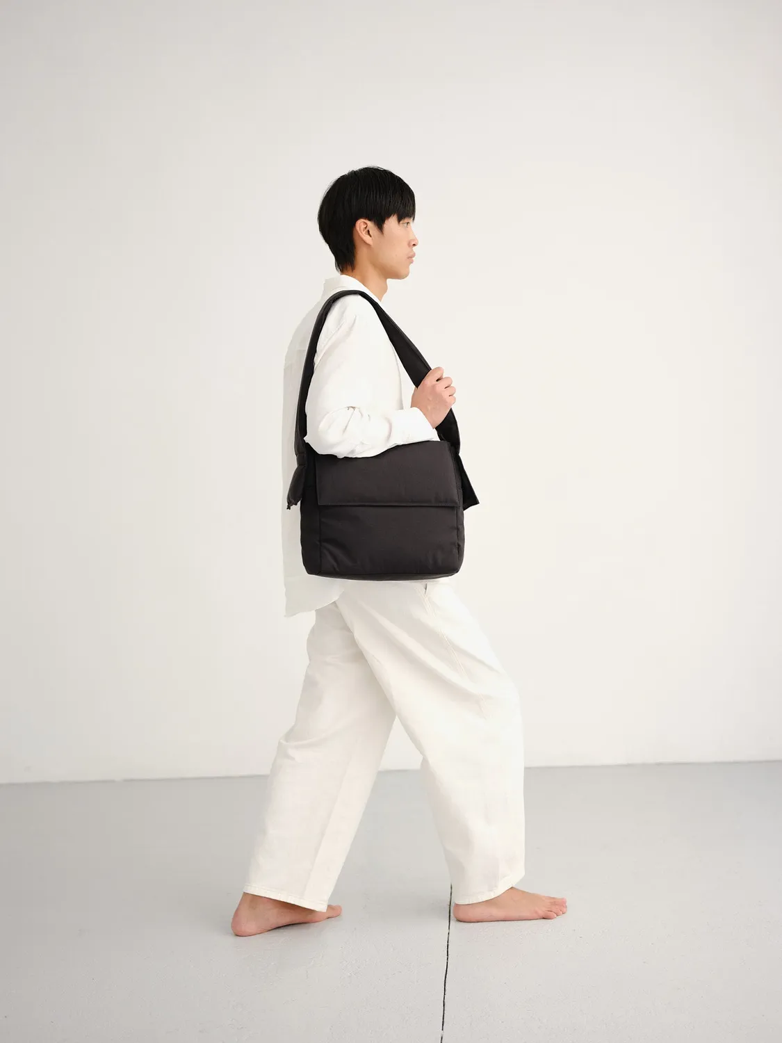 Ölend Querida Soft Bag crossbody sort rummelig