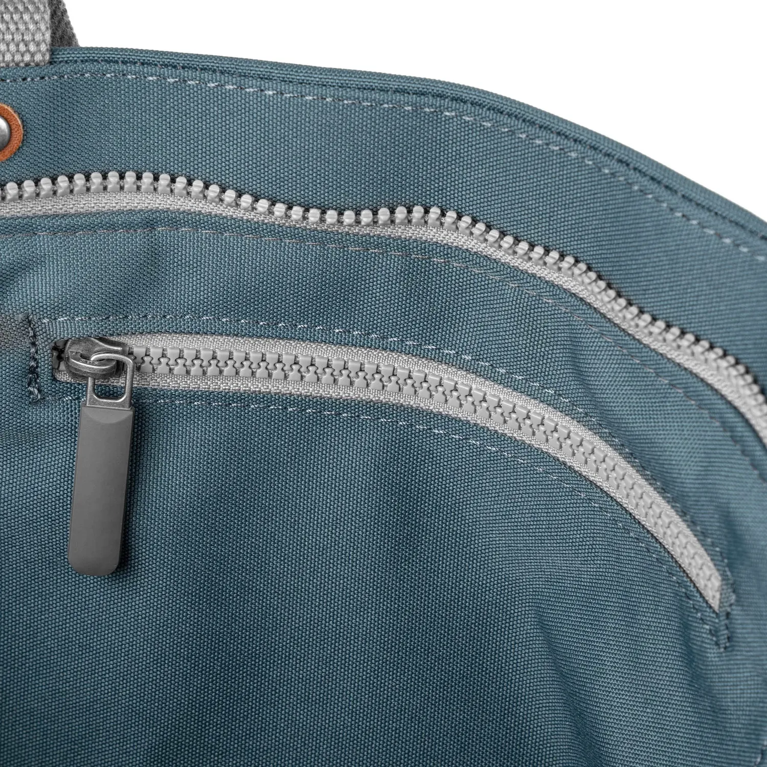 Roka London Trafalgar tote taske blå medium 19,5 liter
