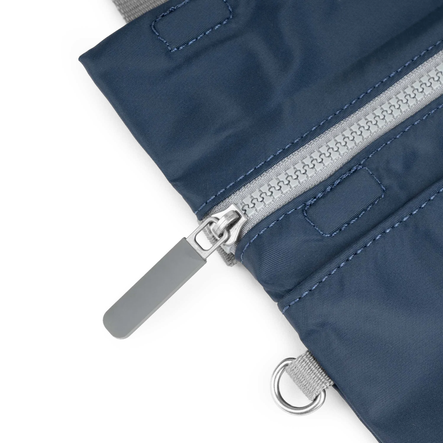 Roka London Stratford crossbody taske Small Midnight