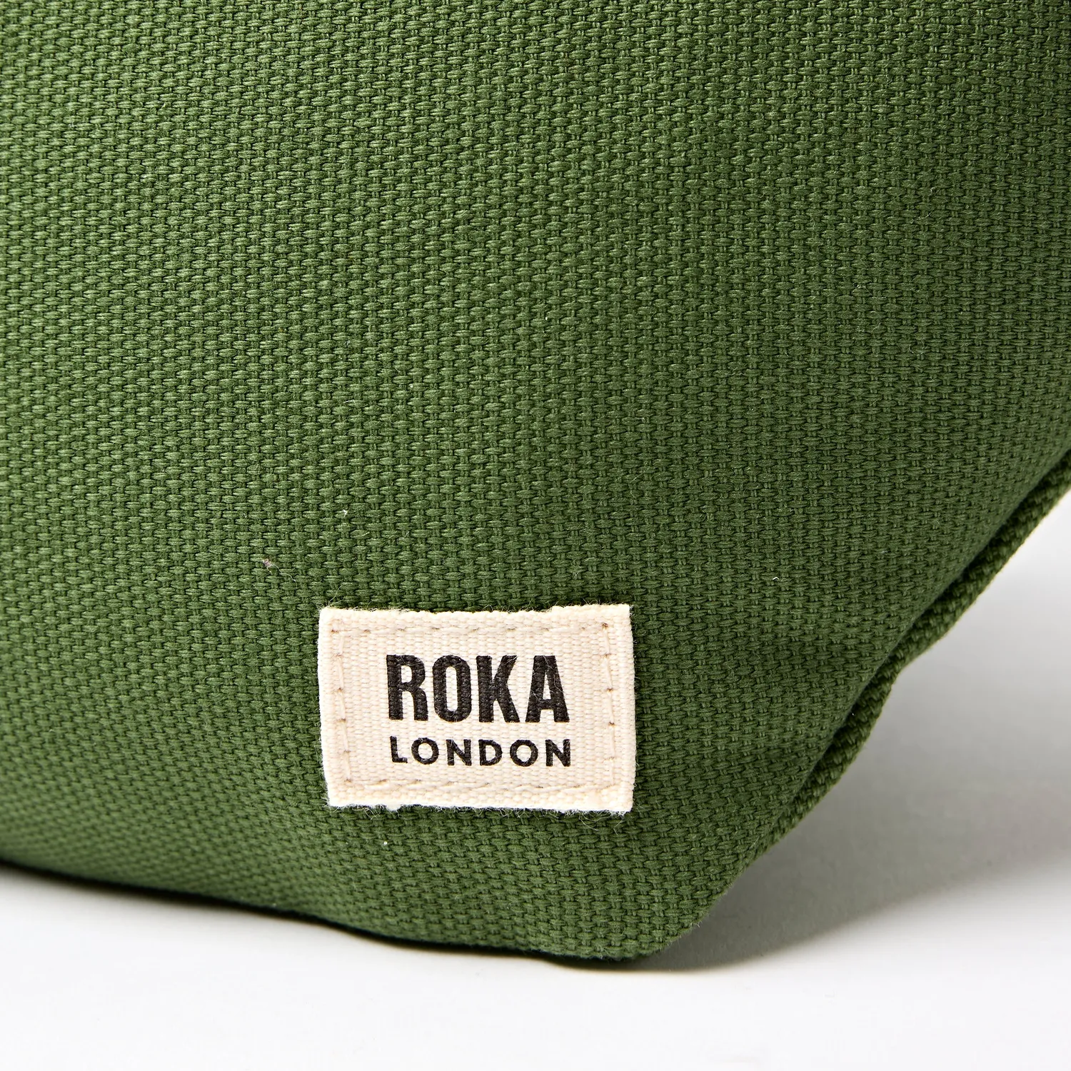 Roka London Mill Hill bæltetaske Small grøn 3,7 liter
