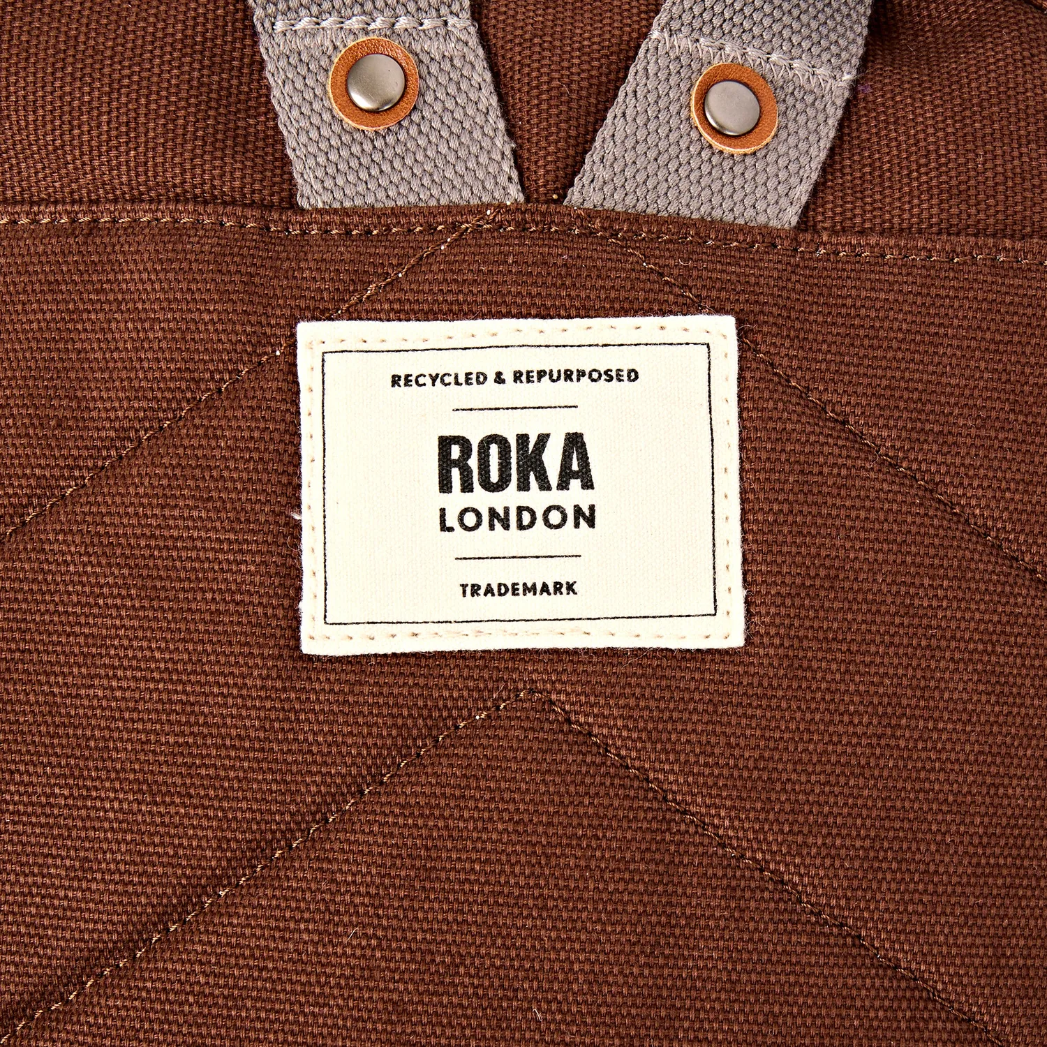 Roka London Hampton Small rygsæk lindt 9,2 liter canvas