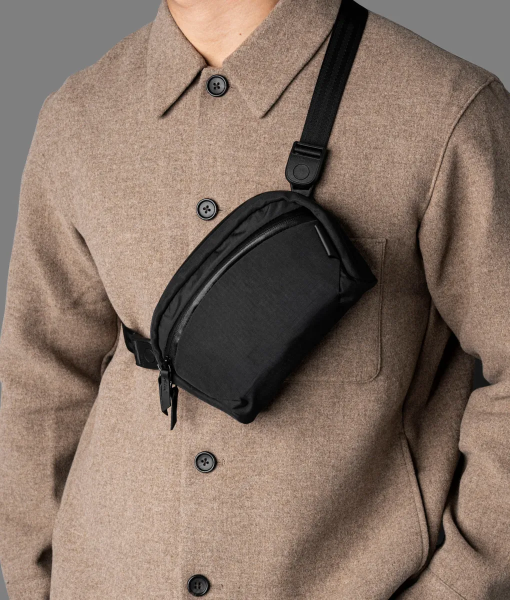 Alpaka Flight Sling 1L slingtaske sort let rejse