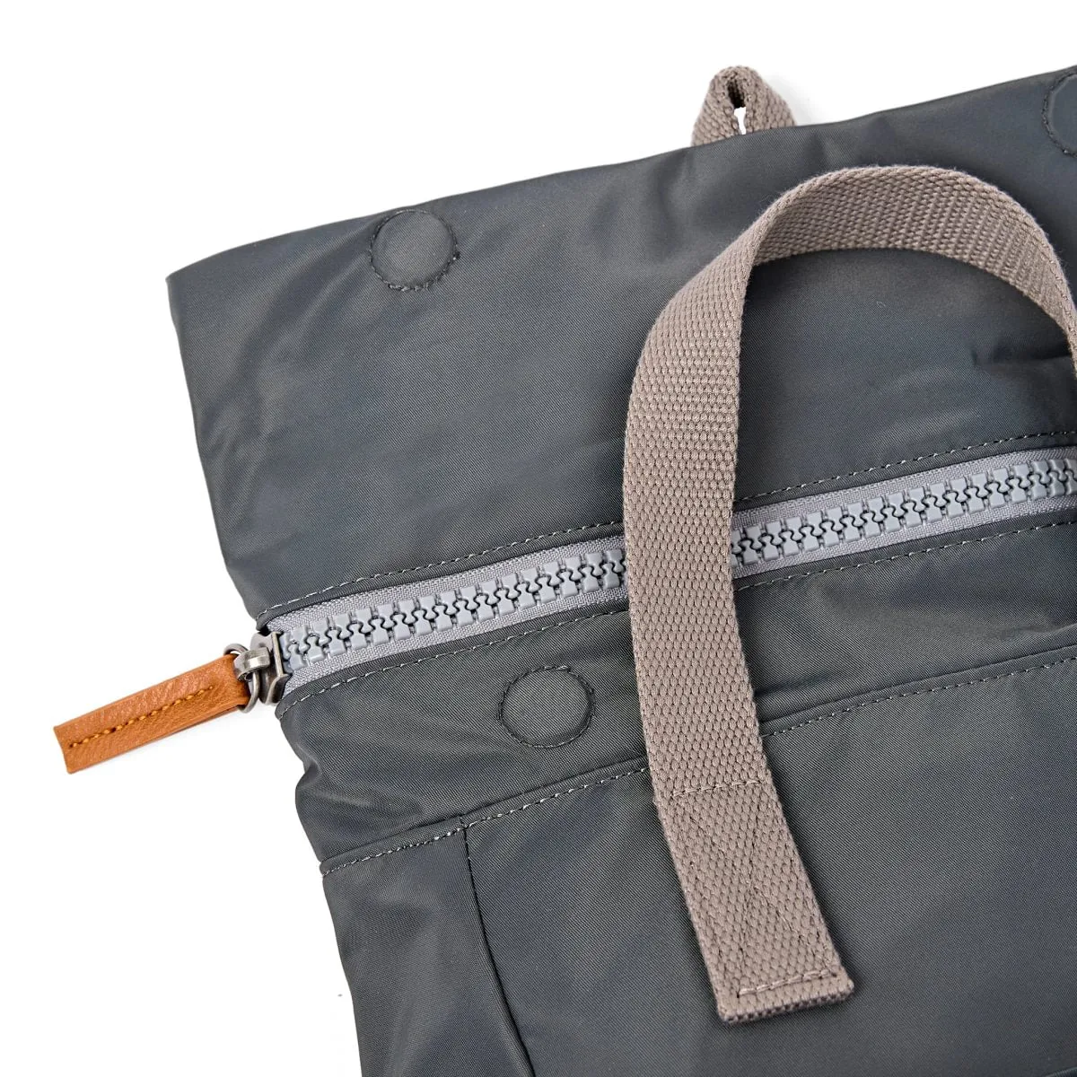 Roka London Canfield rygsæk Medium Beluga 16,4 liter