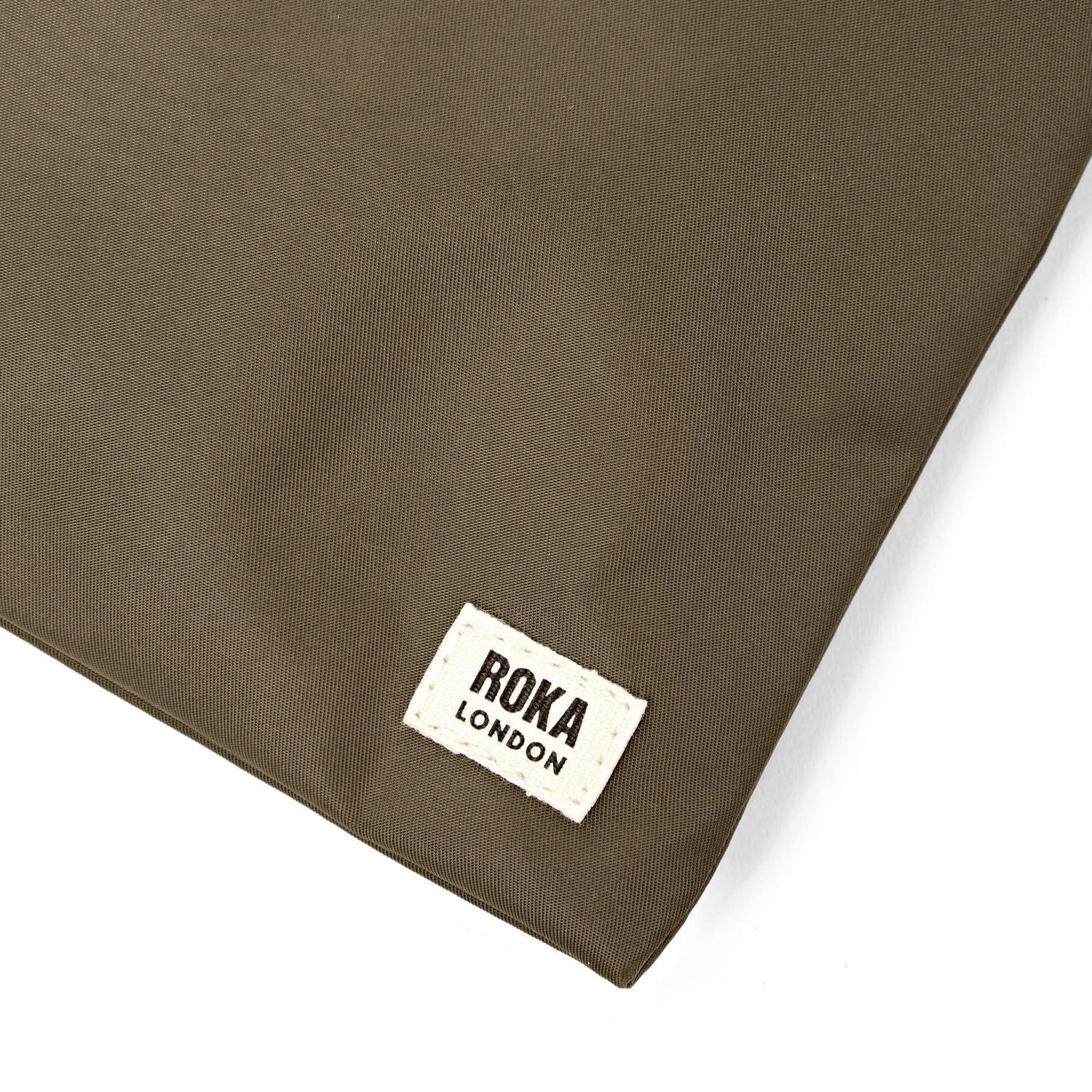 Roka London Stratford Small crossbody Army 0,5 liter