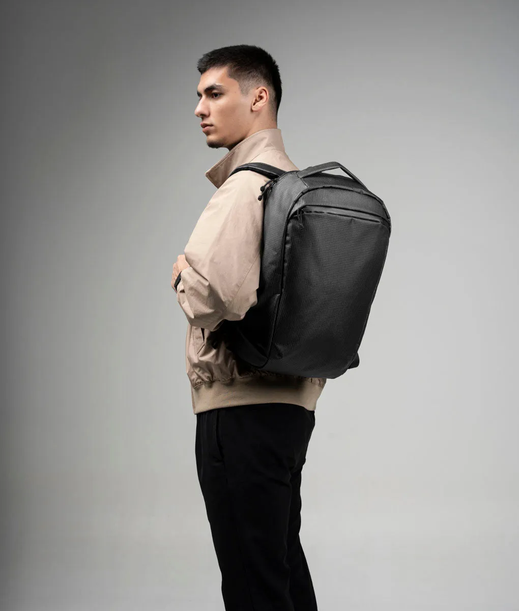 Alpaka Momentum Backpack rygsæk sort 16 tommer