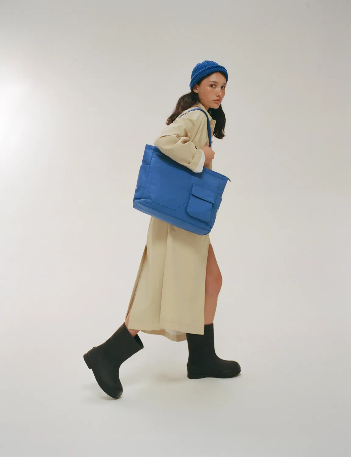 Ölend Cosmico tote bag Cobalt blue med lommer
