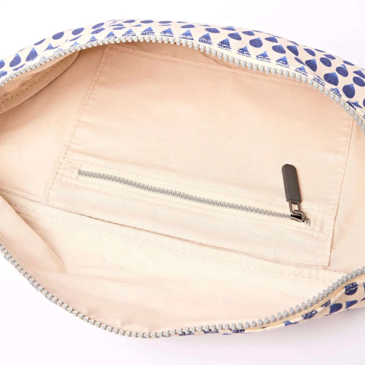 Roka London Mill Hill Small crossbody taske denim rain