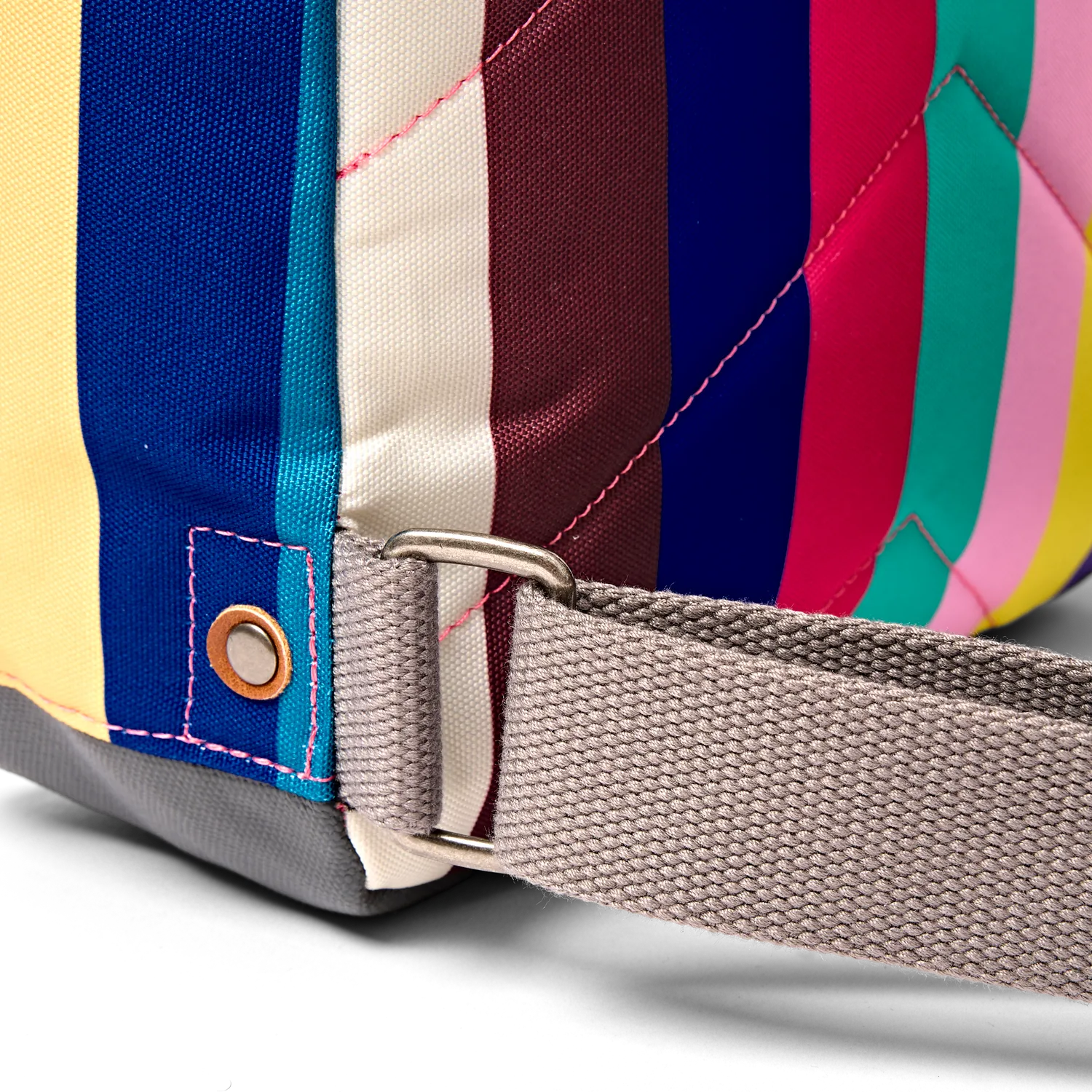 Roka London Bantry Small rygsæk Wide Multi Stripe vejrbestandig