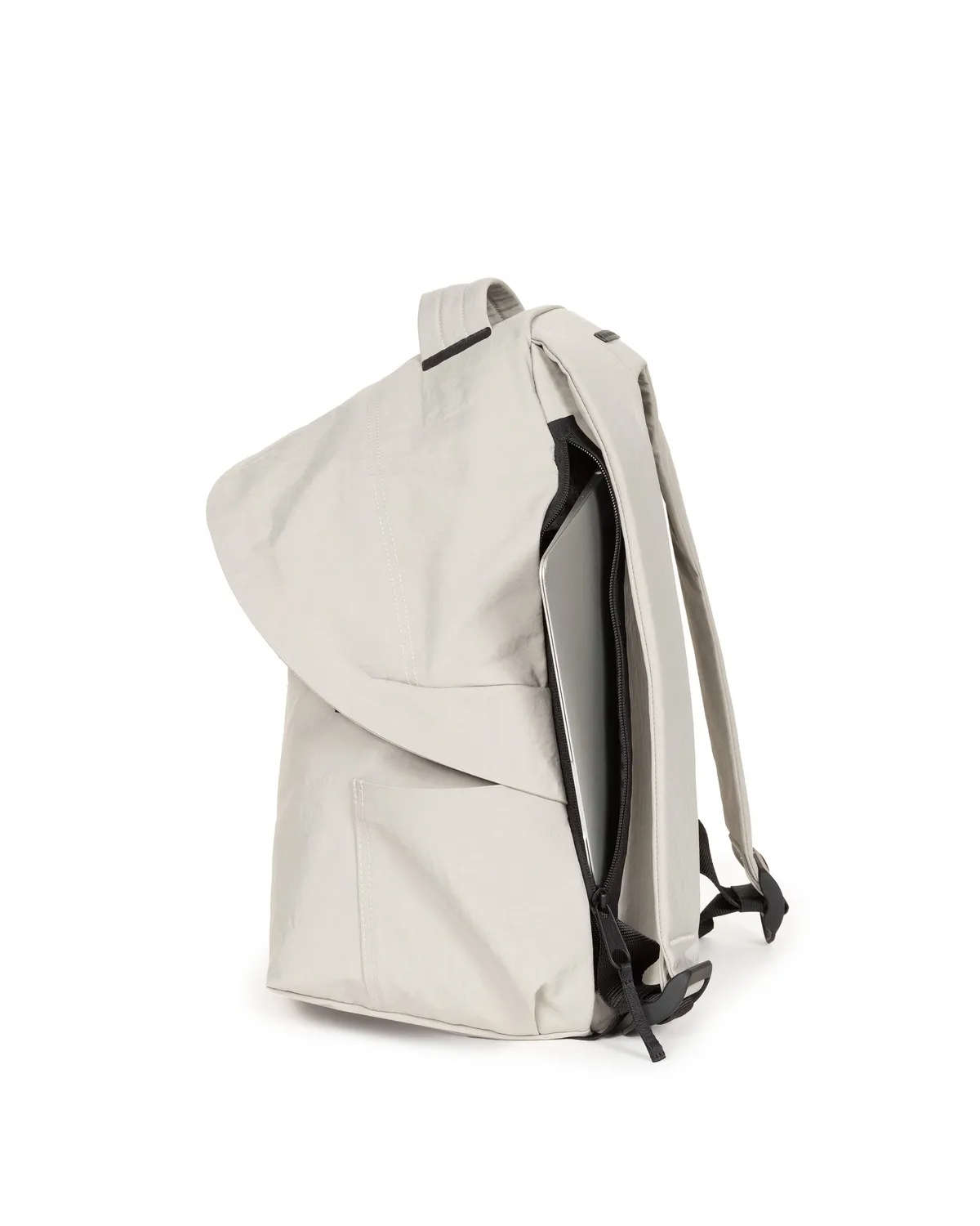 Eastpak Essentials rygsæk Cement Medium regnslag