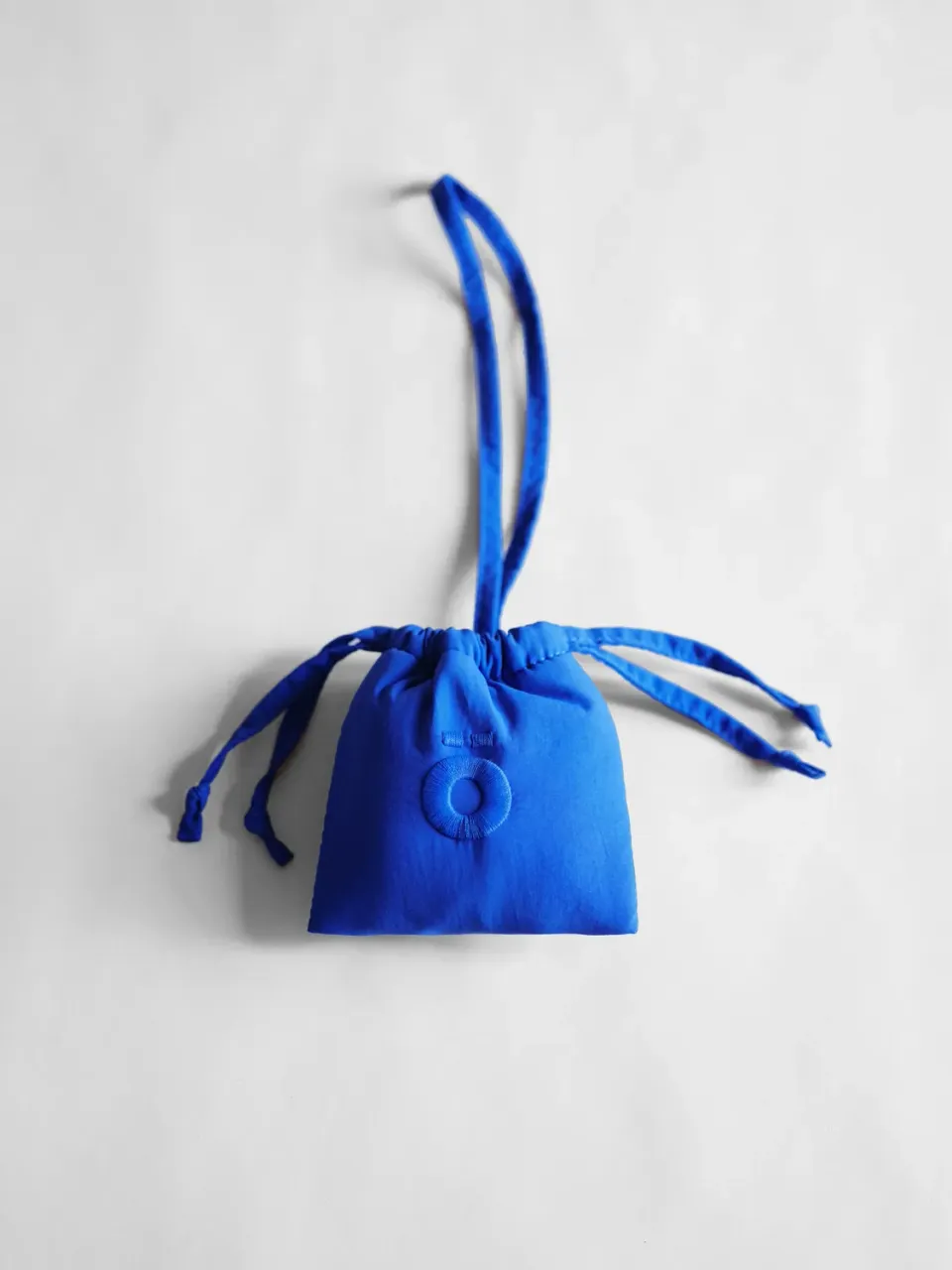 Ölend Nano Ona mini taske cobalt blue med snøre