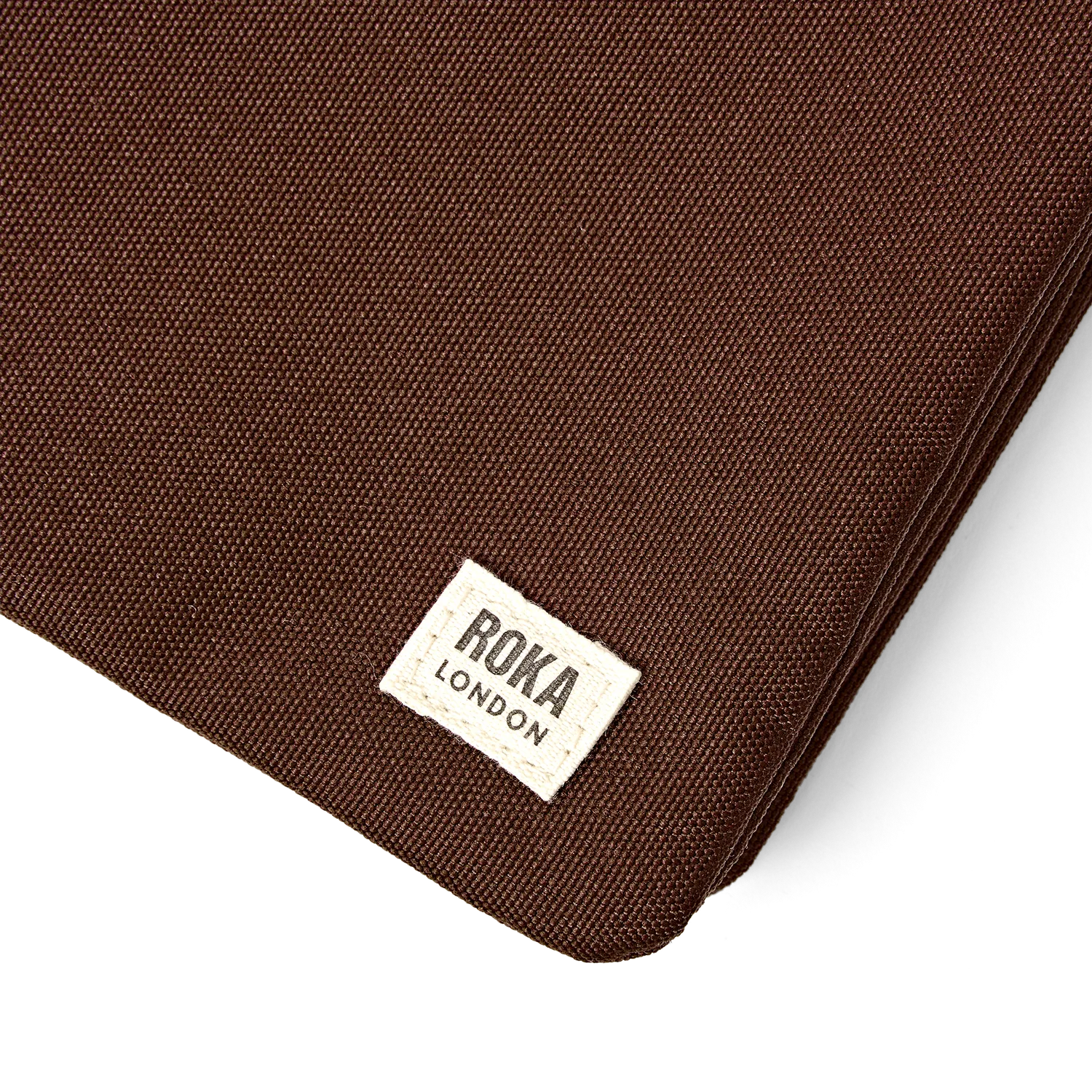 Roka London Carnaby XL crossbody taske Chocolate vegansk
