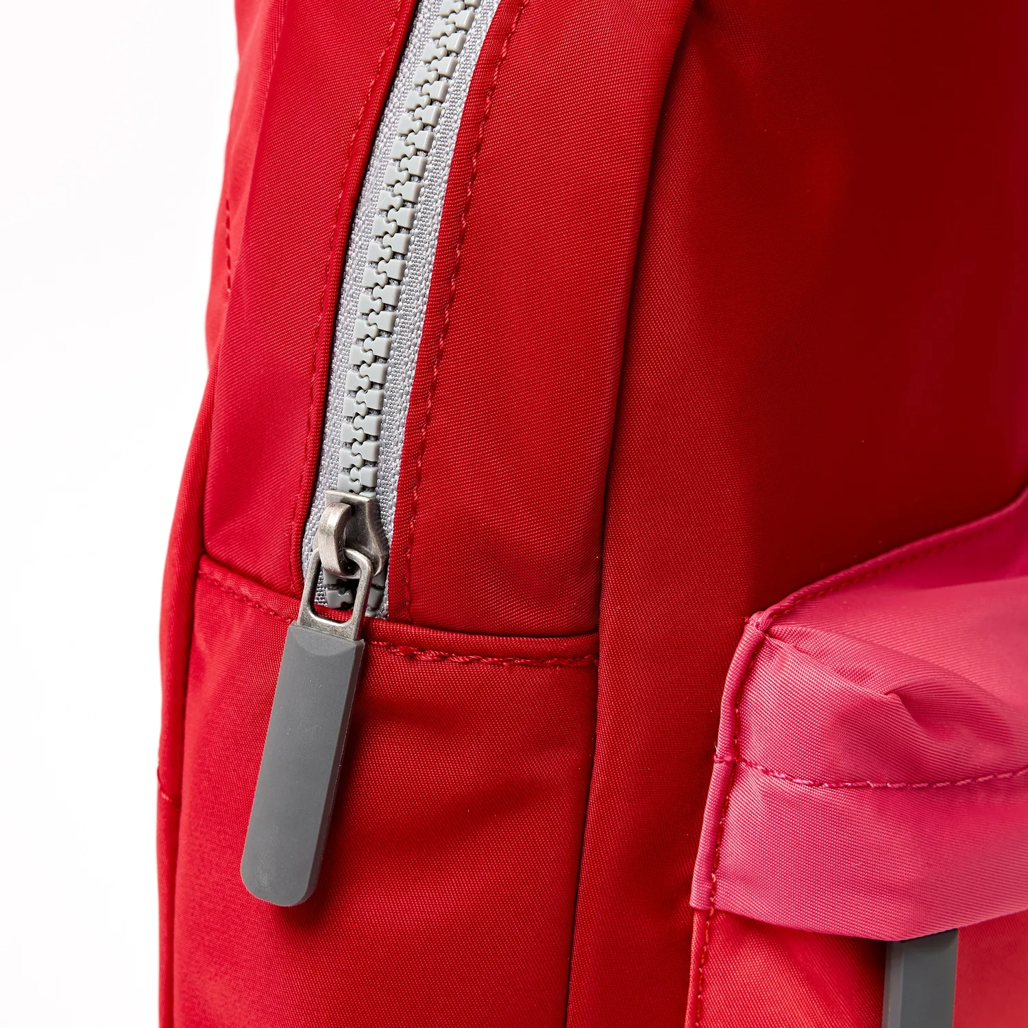 Roka London Willesden sling taske red tonal large 5 liter