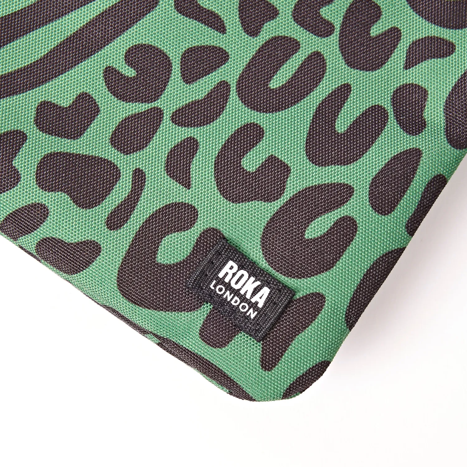 Roka London Carnaby XL Mixed Animal crossbody taske XL kortrum