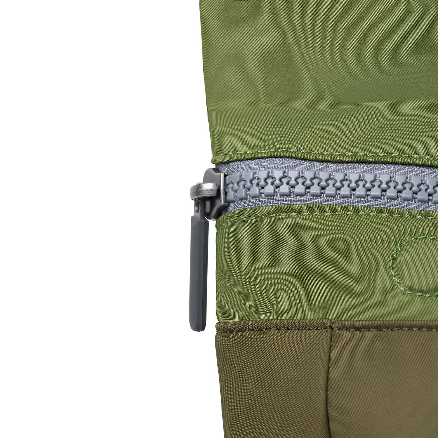 Roka London Canfield Roll Top rygsæk Military Tonal vegansk
