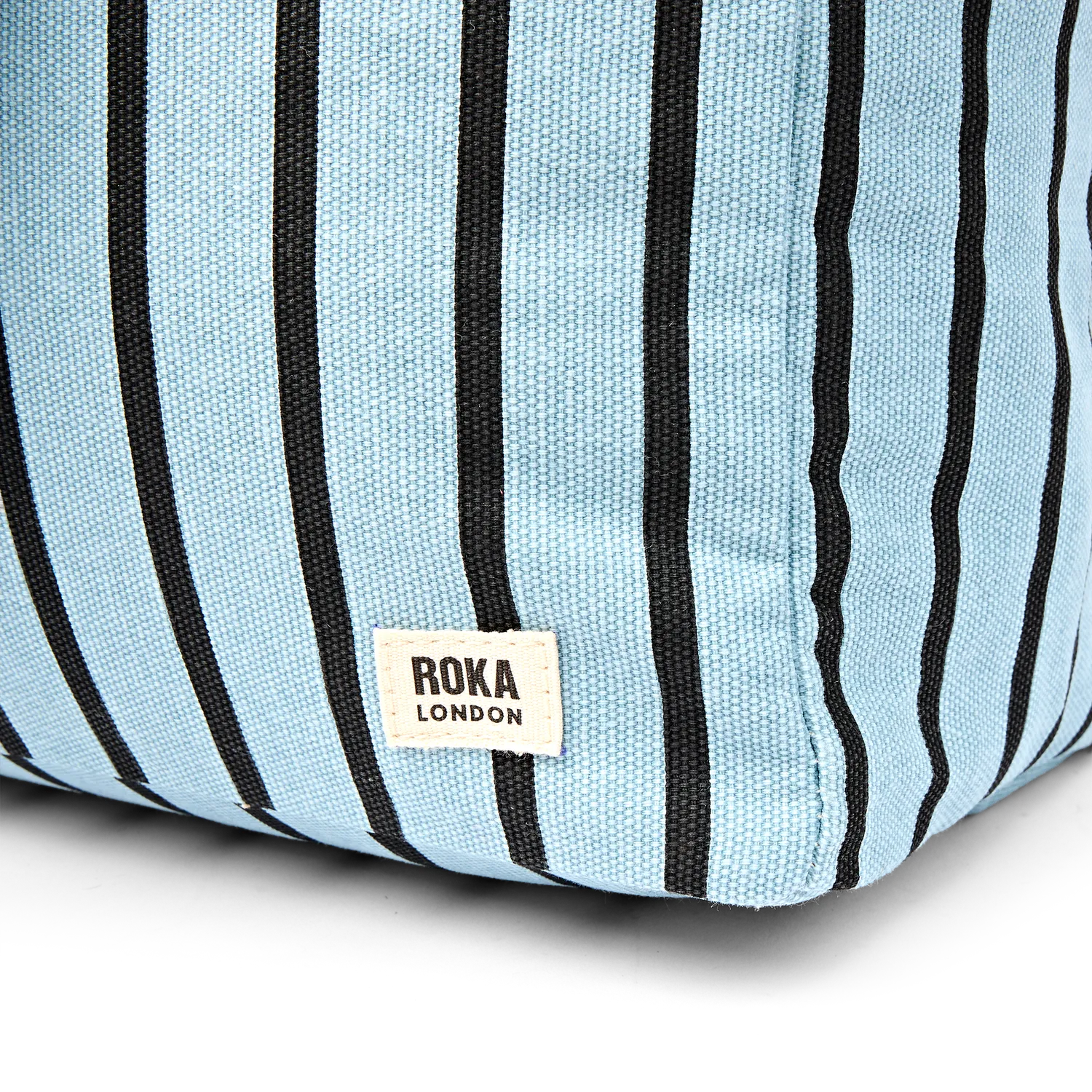 Roka London Sloane Medium skuldertaske blue stripe 24,4 liter