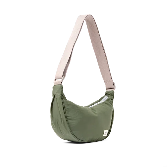 Roka London Farringdon half moon taske small olive