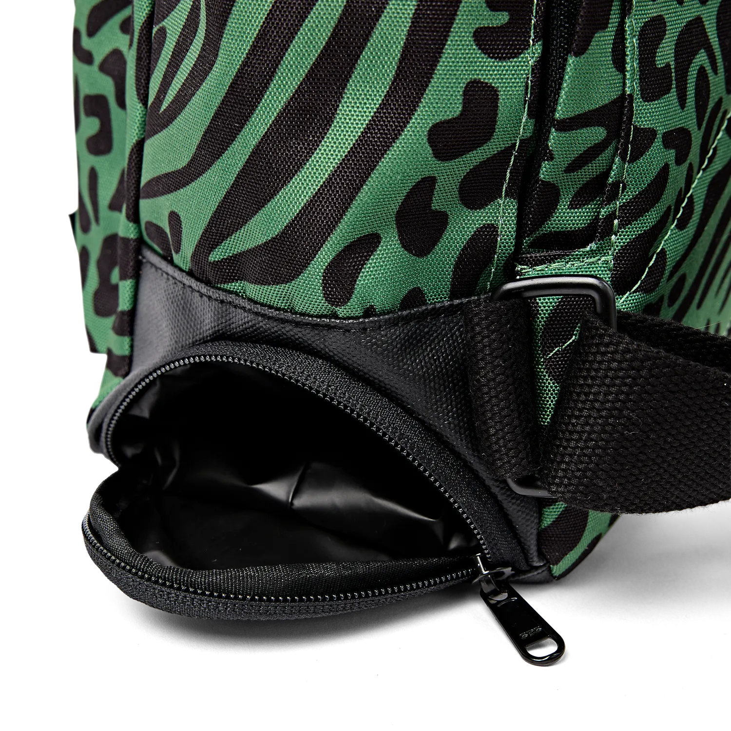 Roka London Bayswater rygsæk Medium Mixed Animal Artichoke