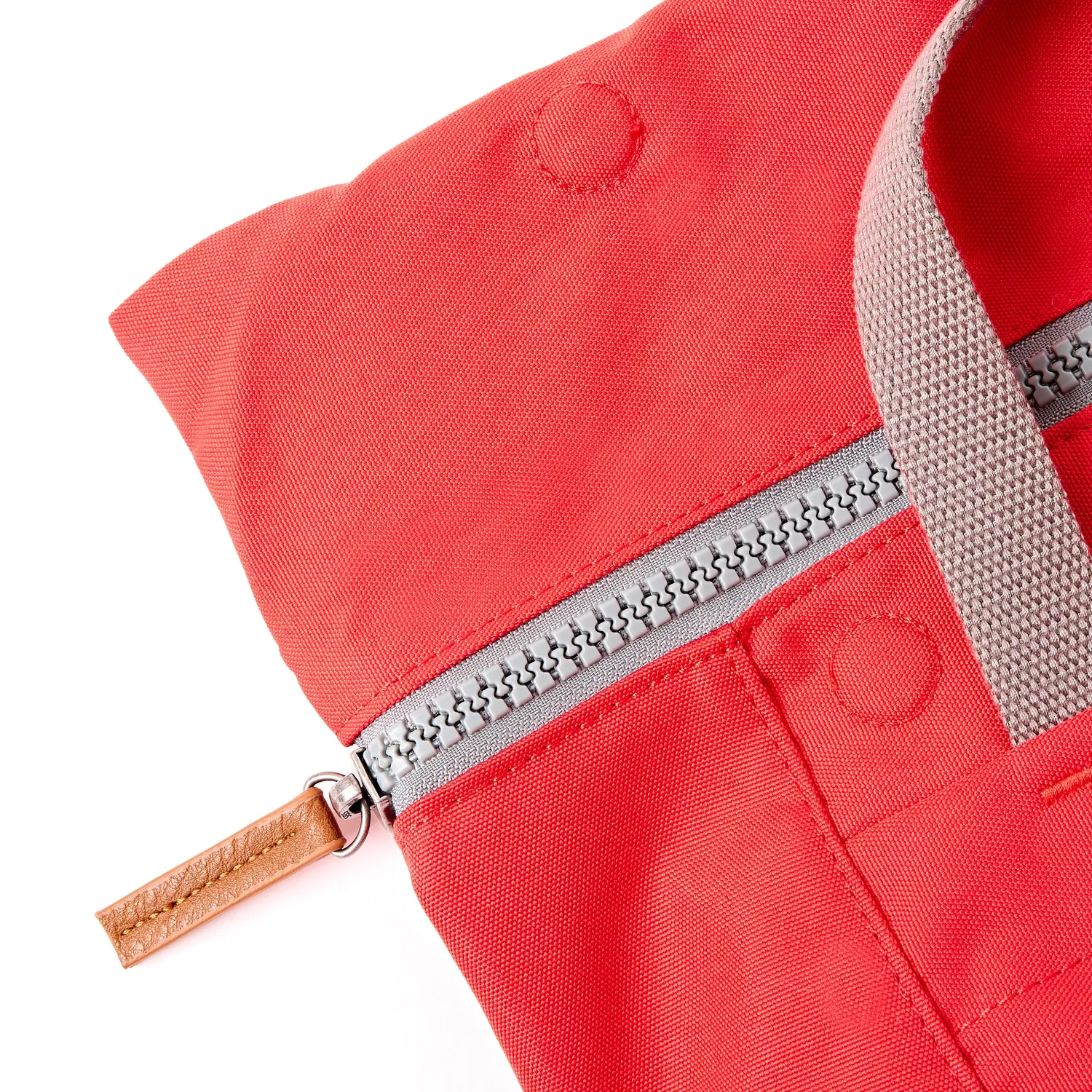Roka London Finchley rygsæk Scarlet Medium laptop 15" vandtæt