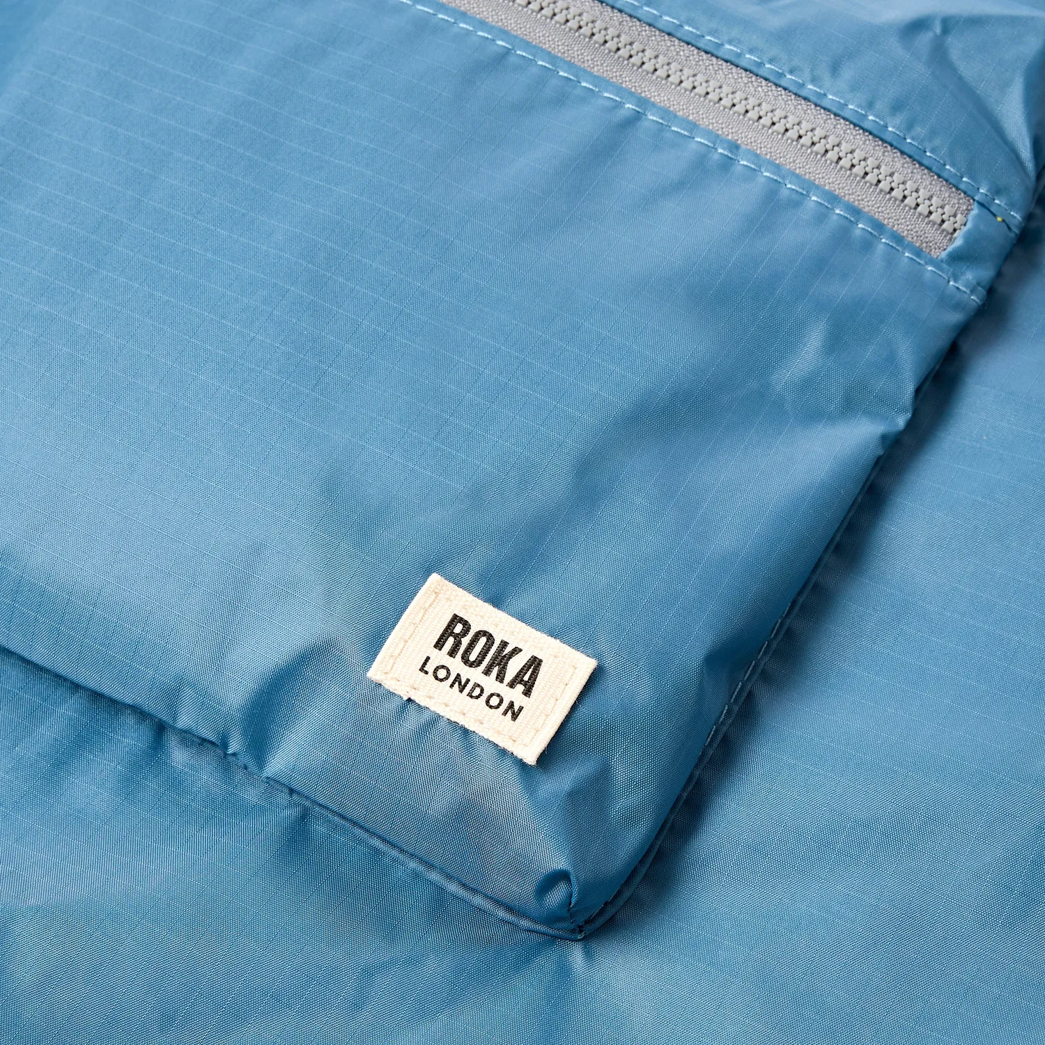 Roka London Borough Medium shopper retro blue let