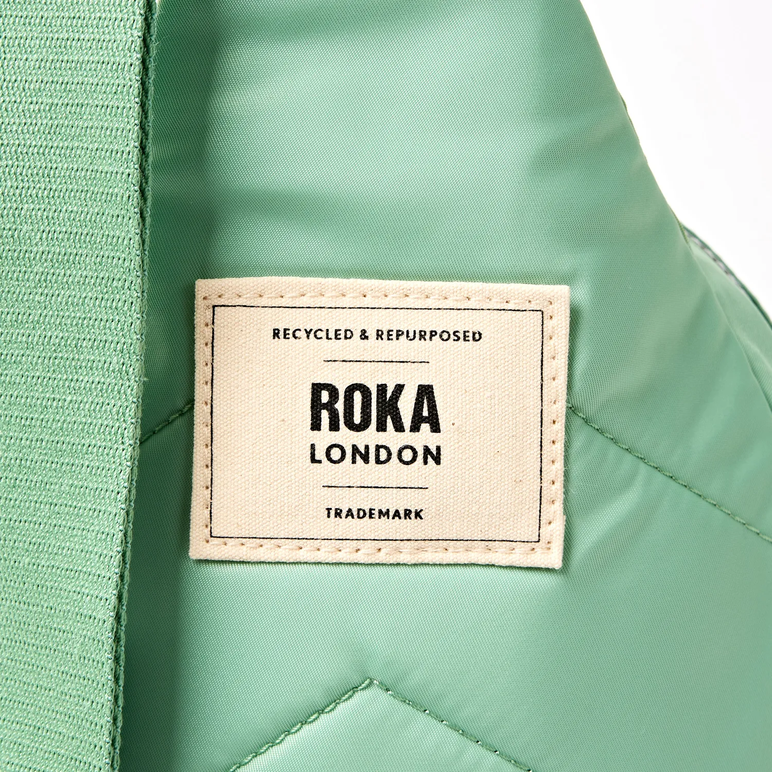 Roka London Willesden sling taske Green Tonal Large