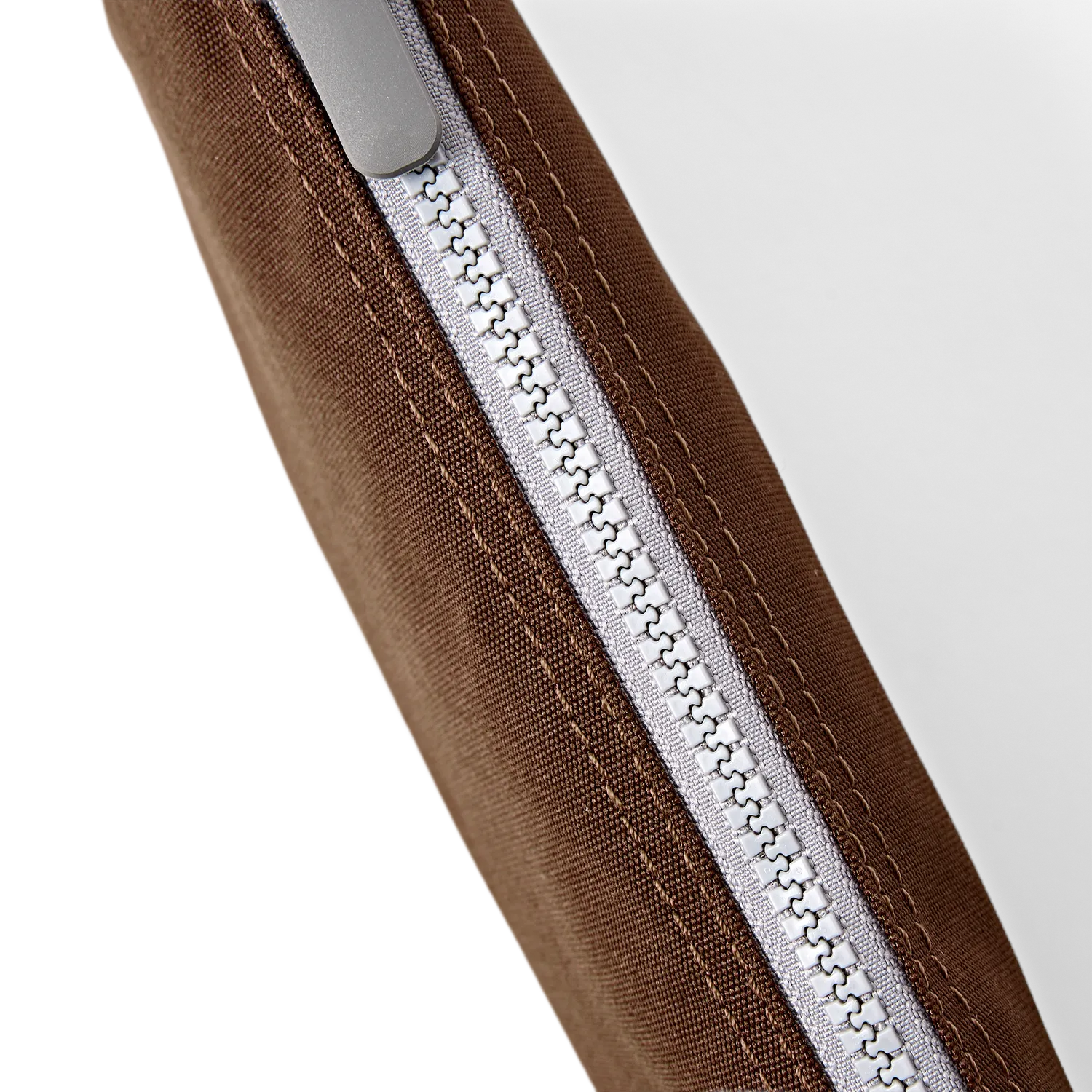 Roka London Carnaby XL crossbody taske Chocolate vegansk