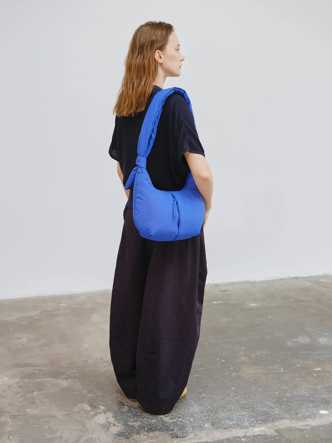 Ölend Capri crossbody Cobalt blue lynlåslomme