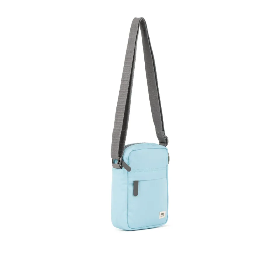 Roka London Bond crossbody taske Ice 1,5 liter