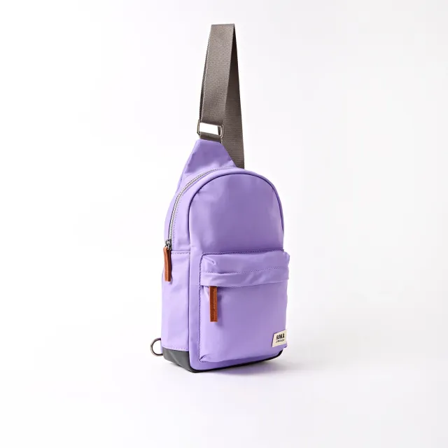 Roka London Willesden crossbody taske Thistle Bloom Large recycled nylon