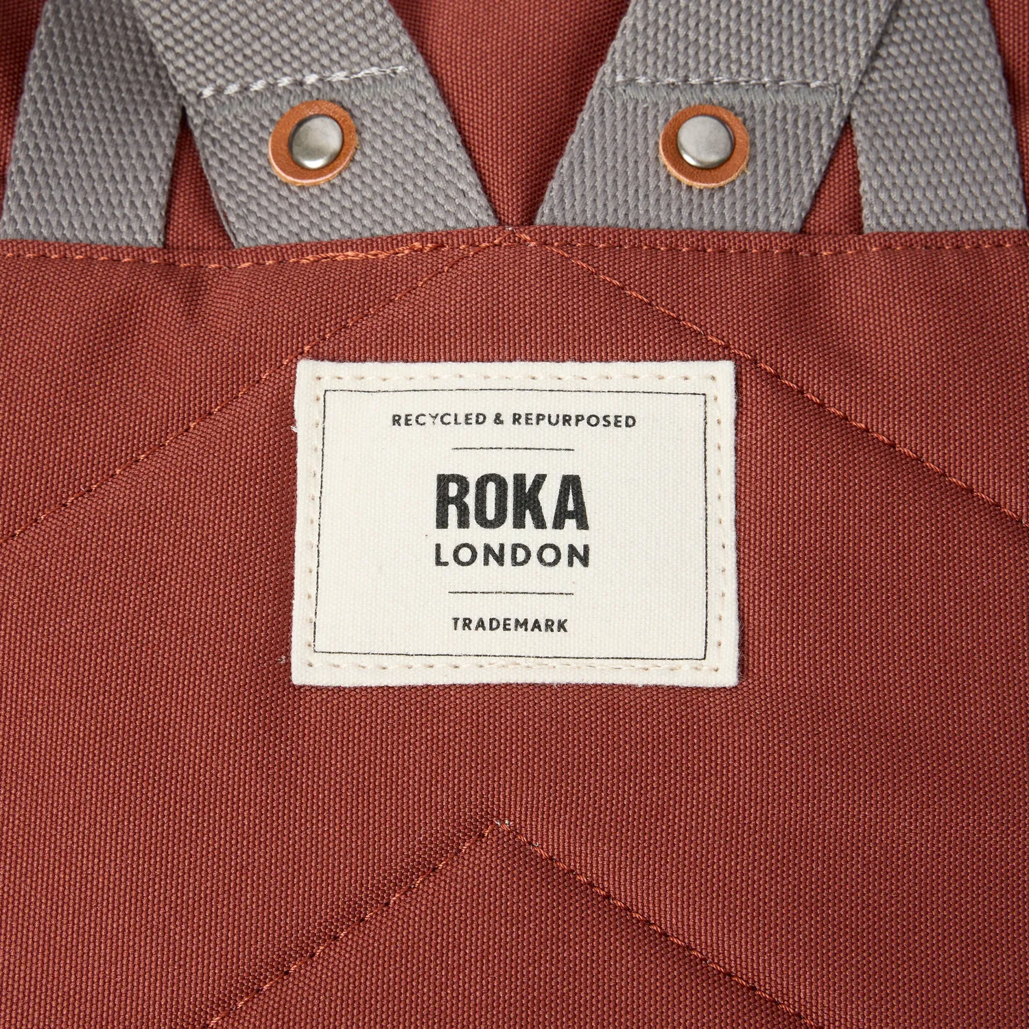 Roka London Camden J rygsæk henna stripe 14,5 liter