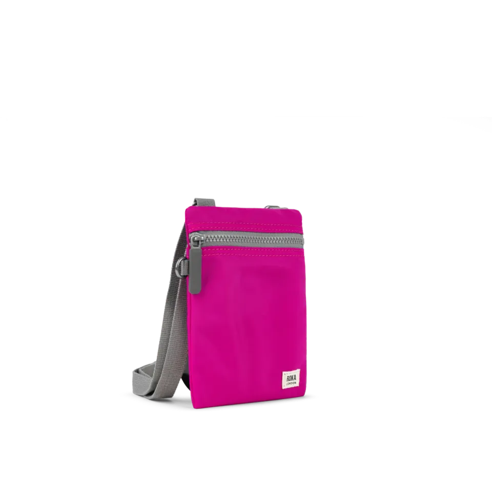 Roka London Chelsea sling Candy Extra Small 0,3 liter mobil