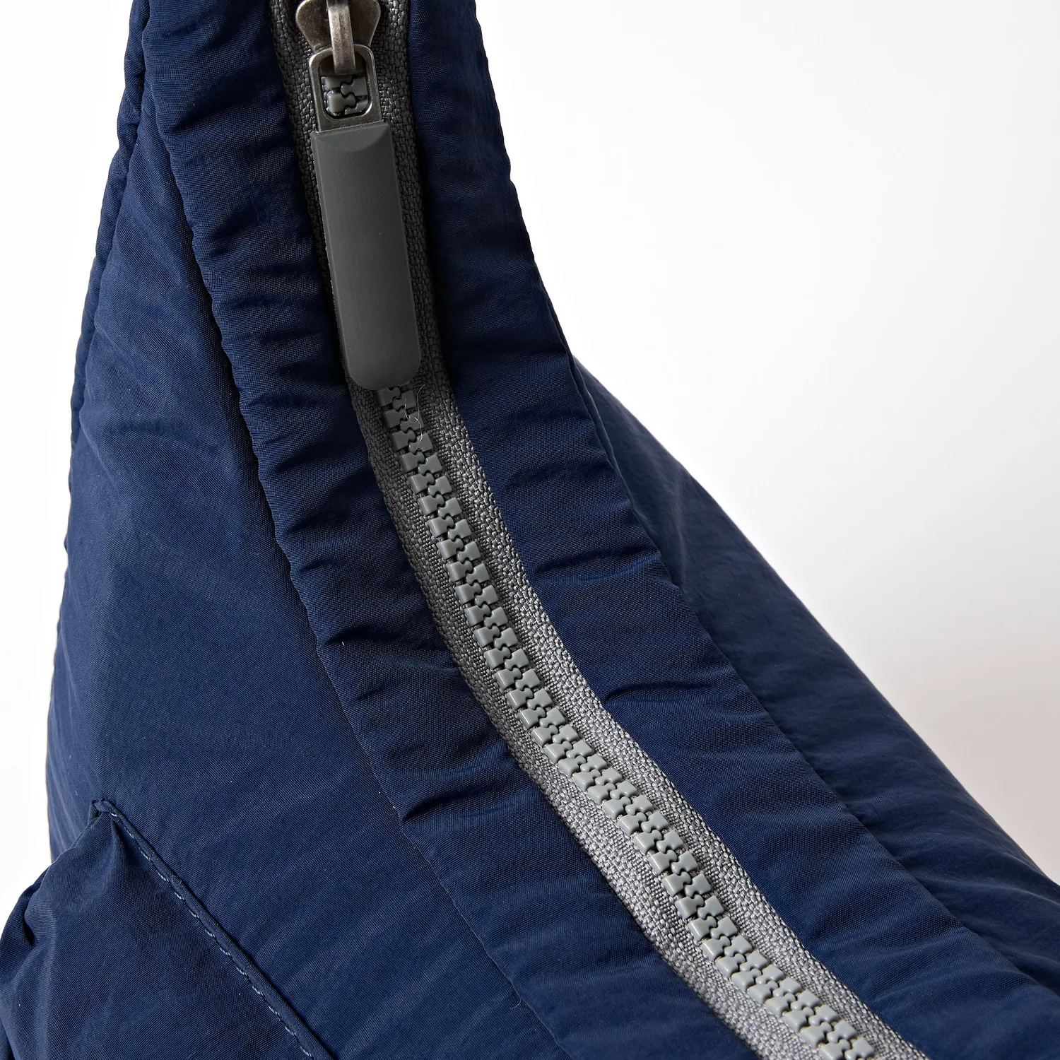 Roka London Belsize Small håndtaske Midnight 7 liter