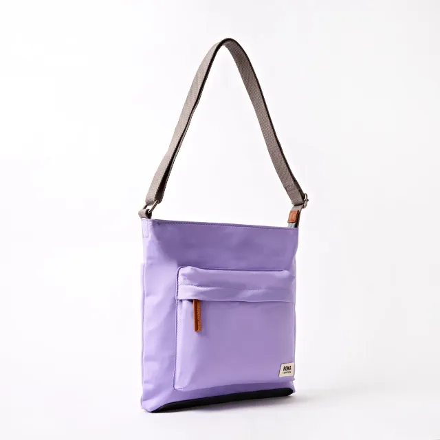 Roka London Kennington crossbody taske Thistle Bloom medium 2,7 liter