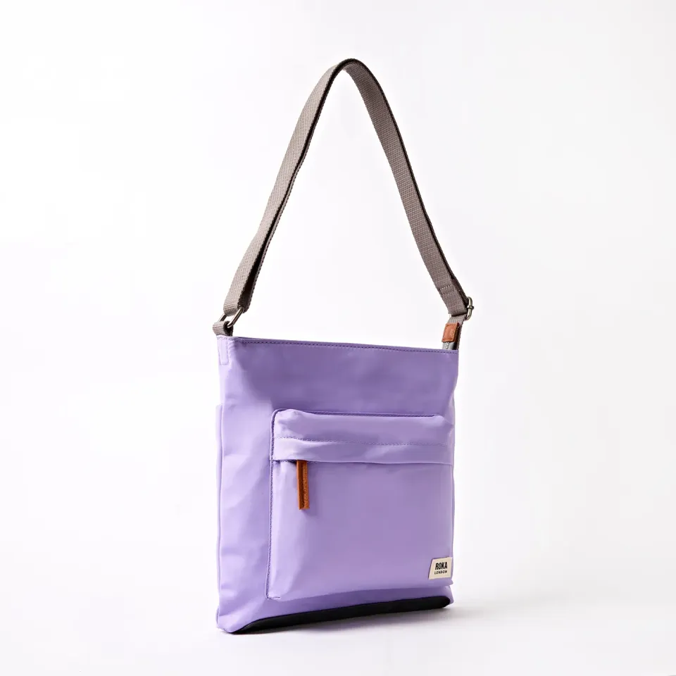 Roka London Kennington crossbody taske Thistle Bloom medium 2,7 liter