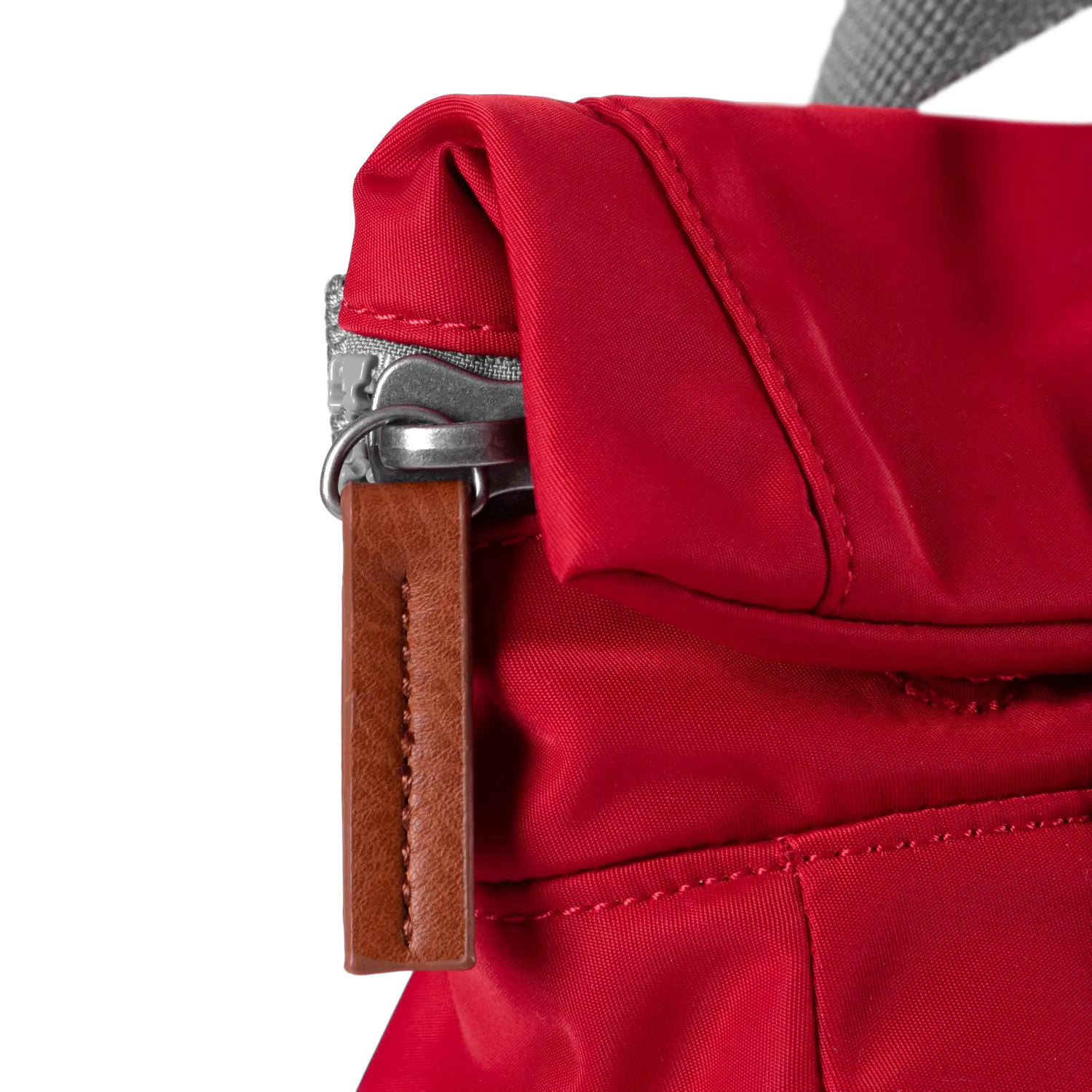 Roka Canfield B rygsæk Cranberry Medium 16,4 liter