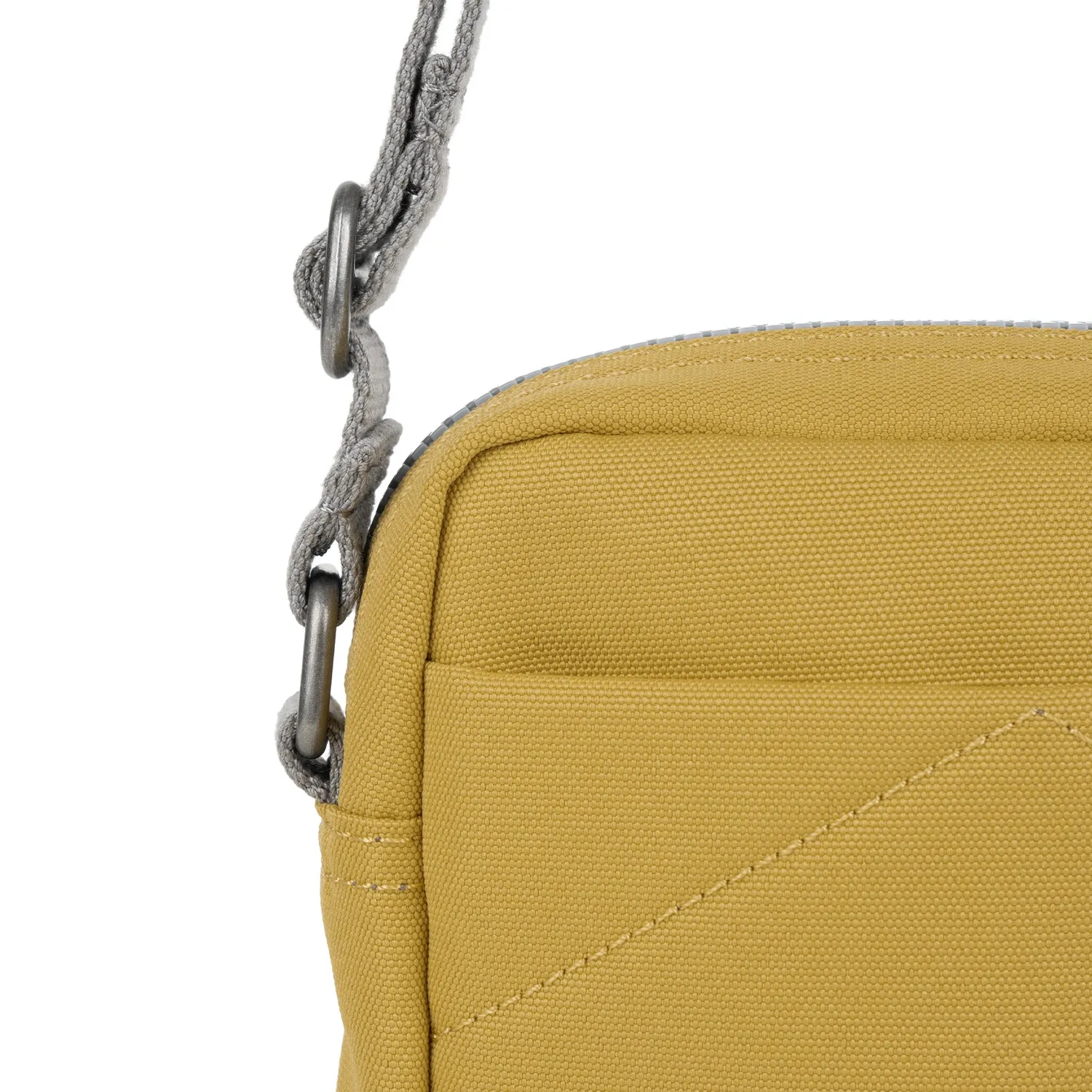 Roka London Bond Small crossbody flax 1,5 liter