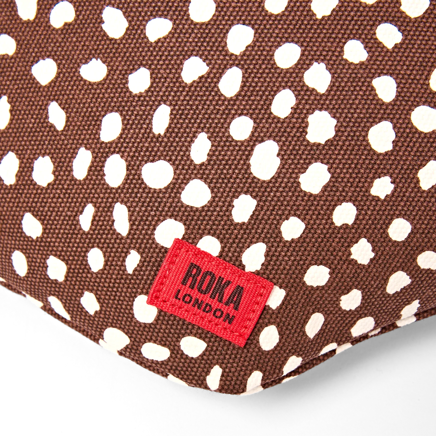Roka London Mill Hill small bæltetaske brown spot 3,7 liter