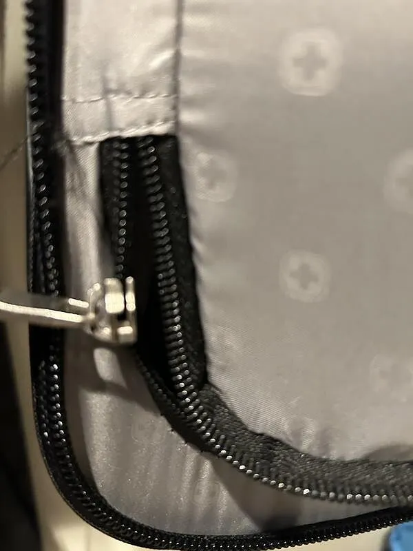 SwissGear Zurich Pro 24" garmenttaske på hjul