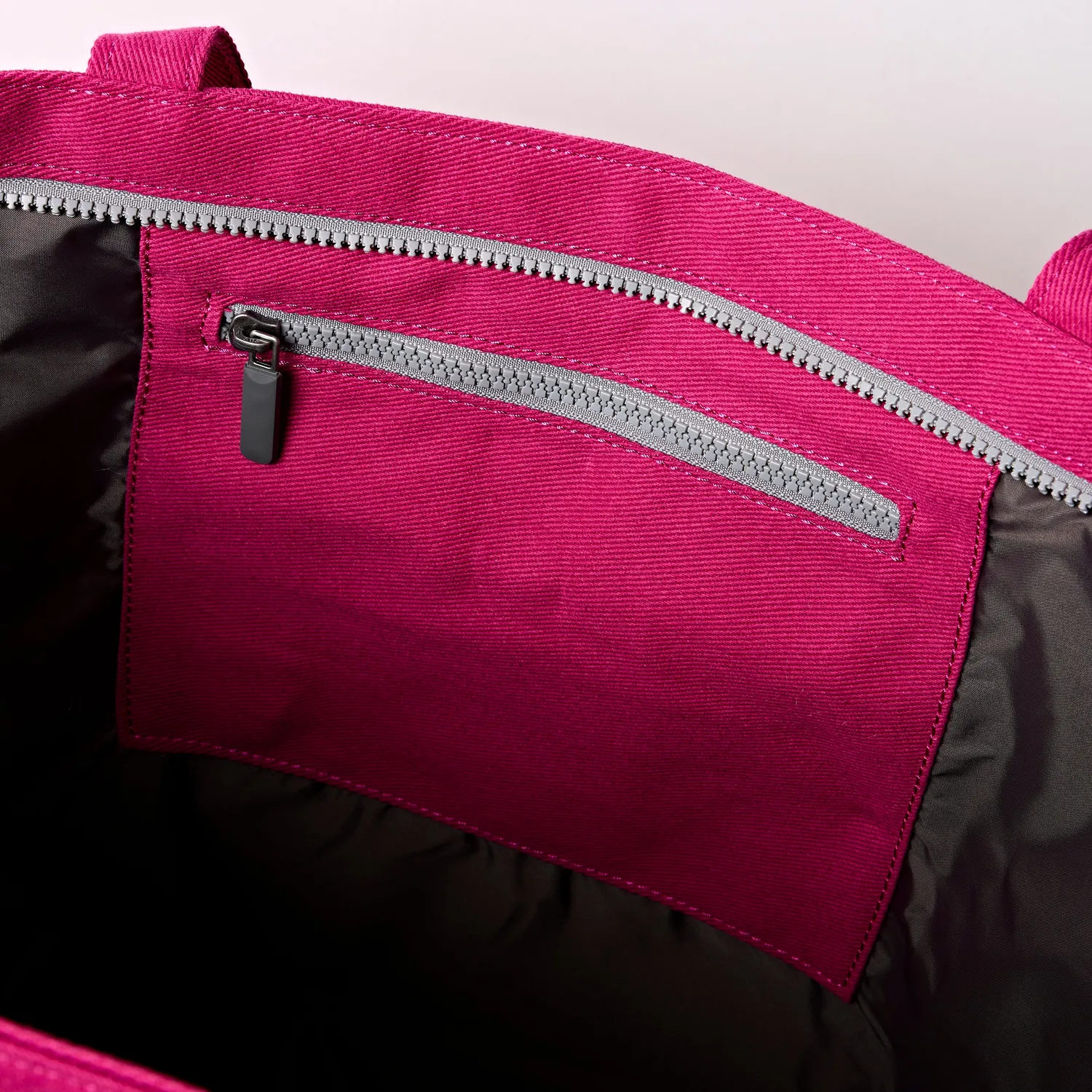 Roka London Portobello tote granita red Large 19,2 liter