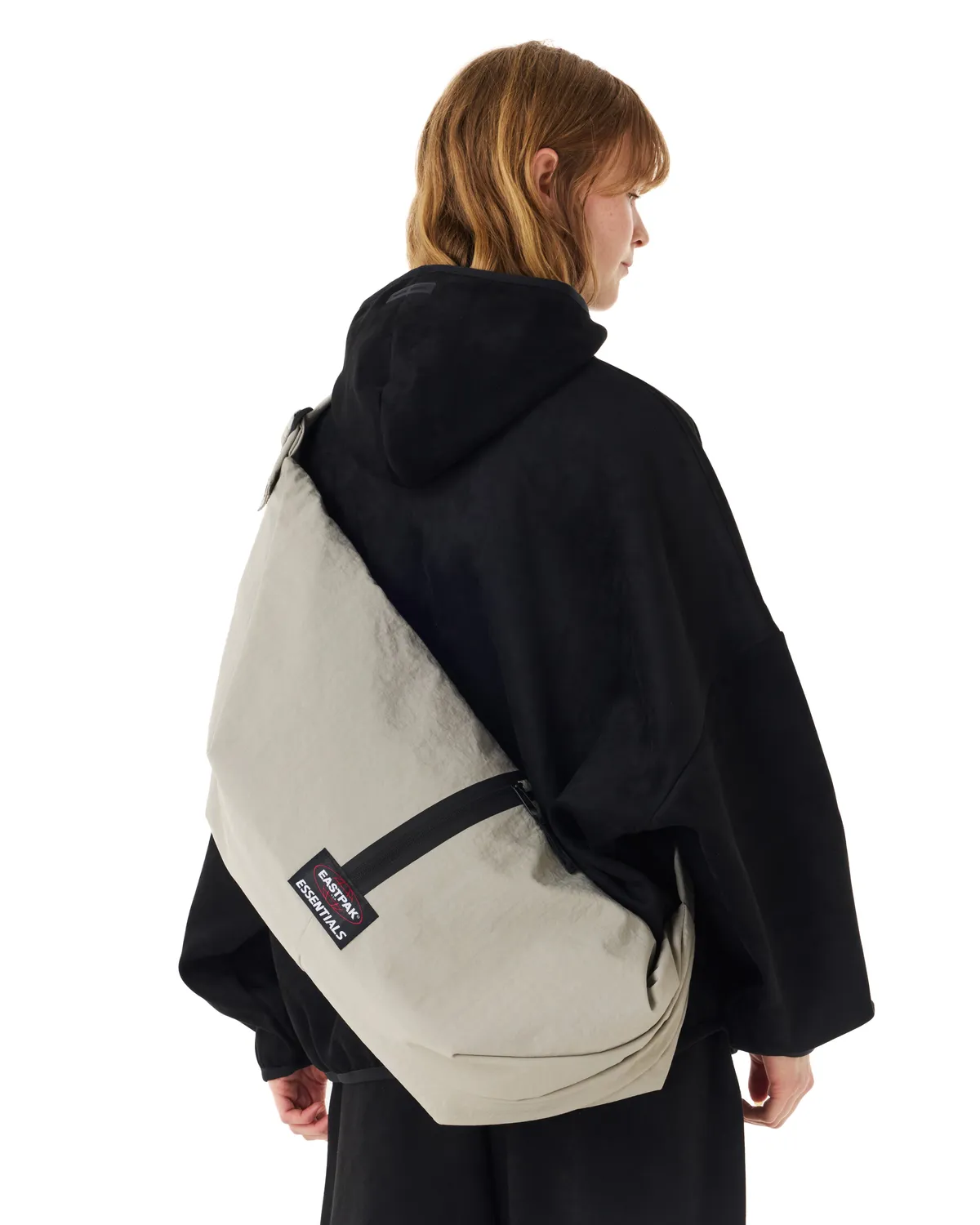 Eastpak Essentials Shell Bag skuldertaske Small cement
