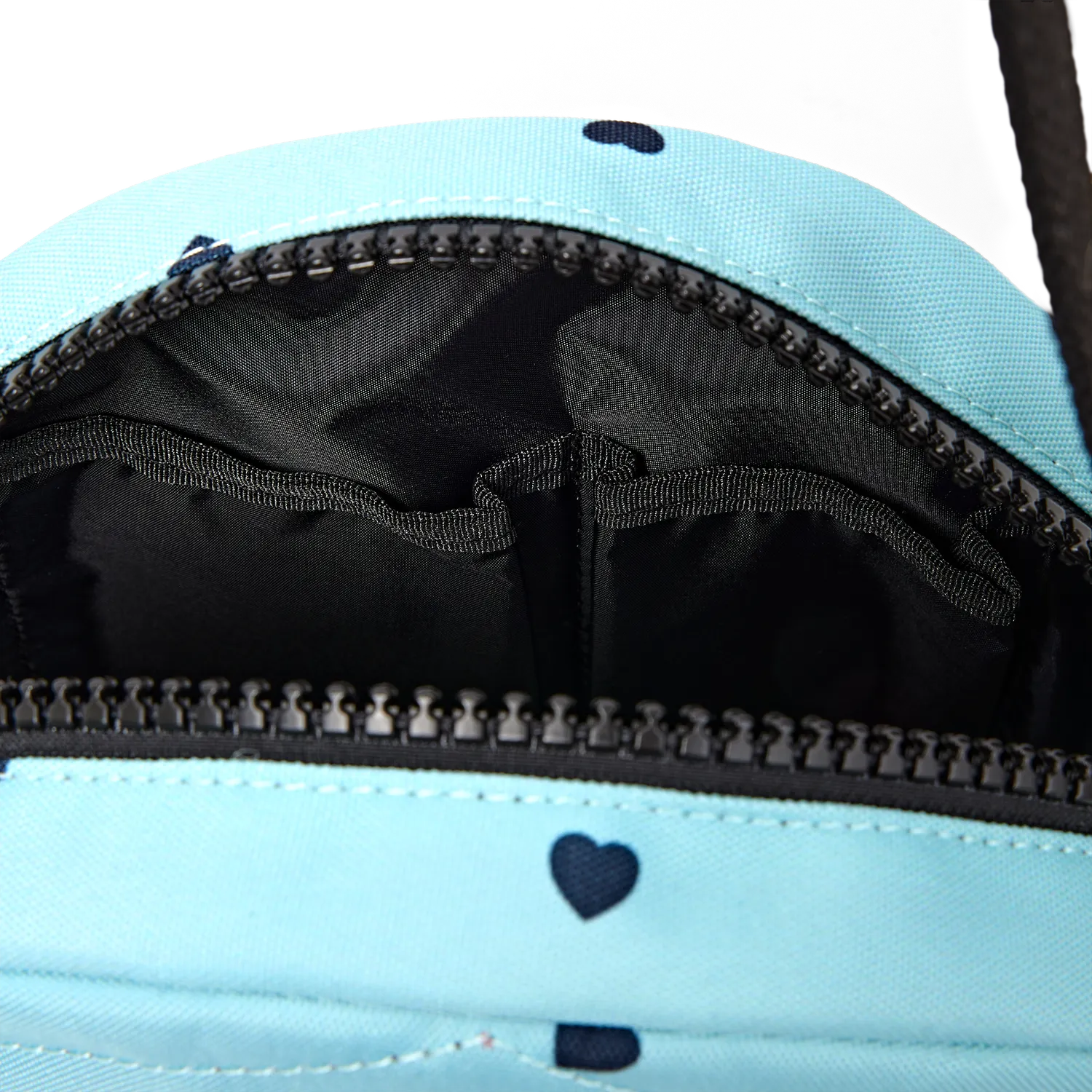 Roka London Paddington crossbody heart print small 4,1 liter