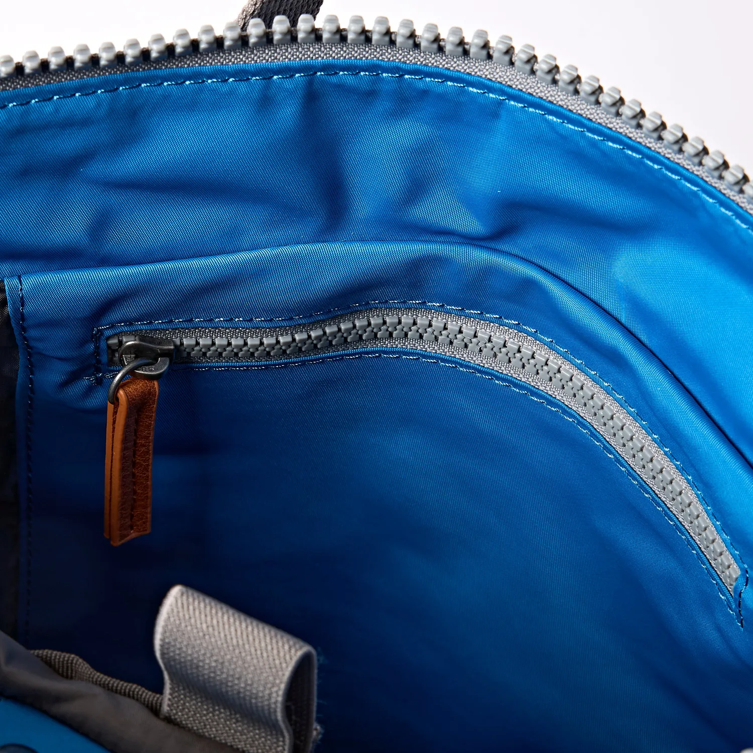 Roka London Bantry Small rygsæk malibu blue laptop 11 tommer