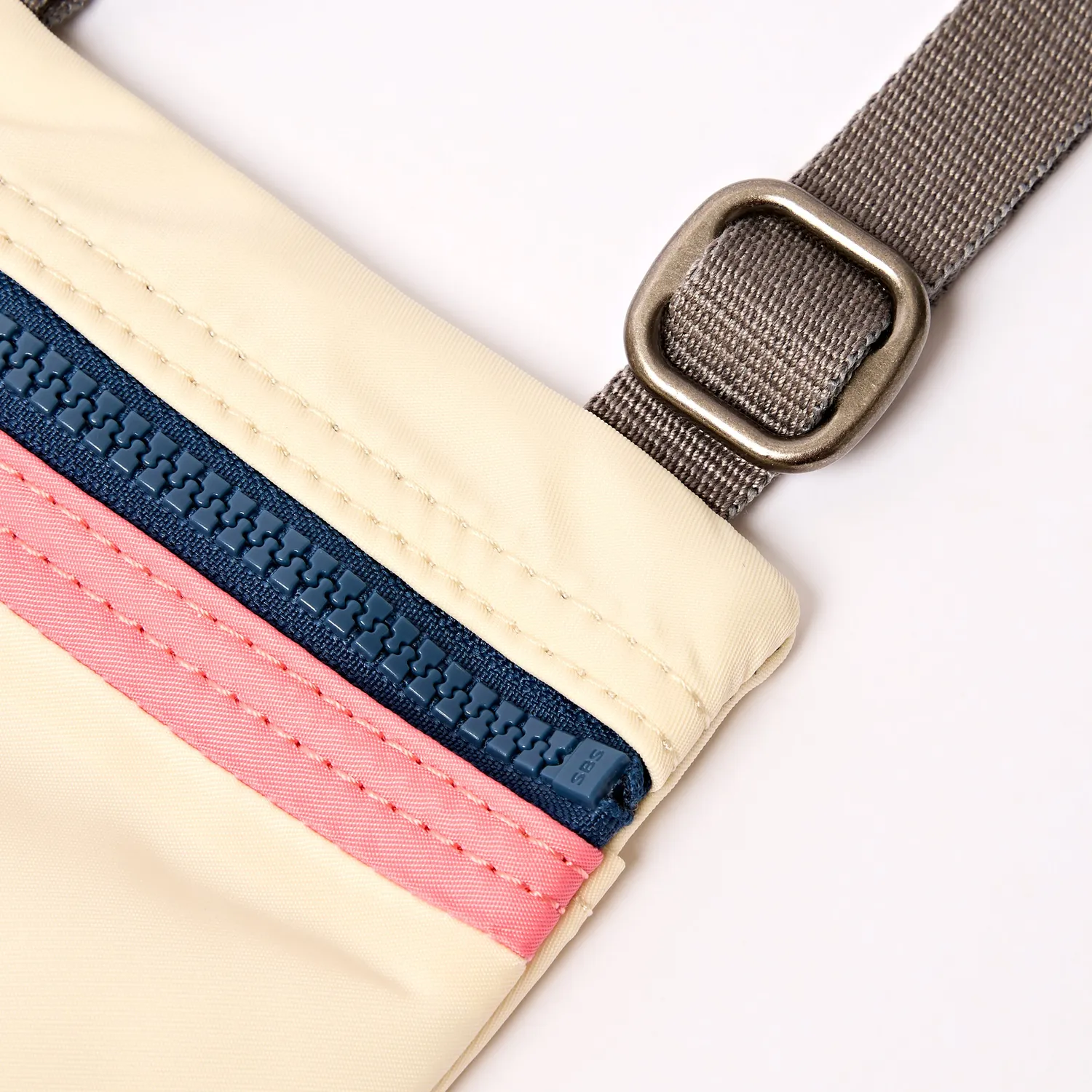 Roka London Chelsea Pocket crossbody taske wax paper stripe 0,3L