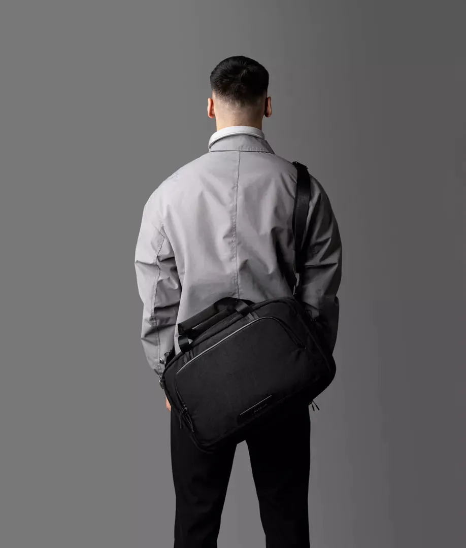 Alpaka Bravo Brief 16 computertaske sort ripstop