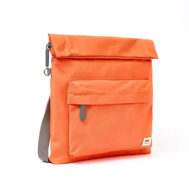 Roka London Stratford L crossbody taske Firecracker roll-top