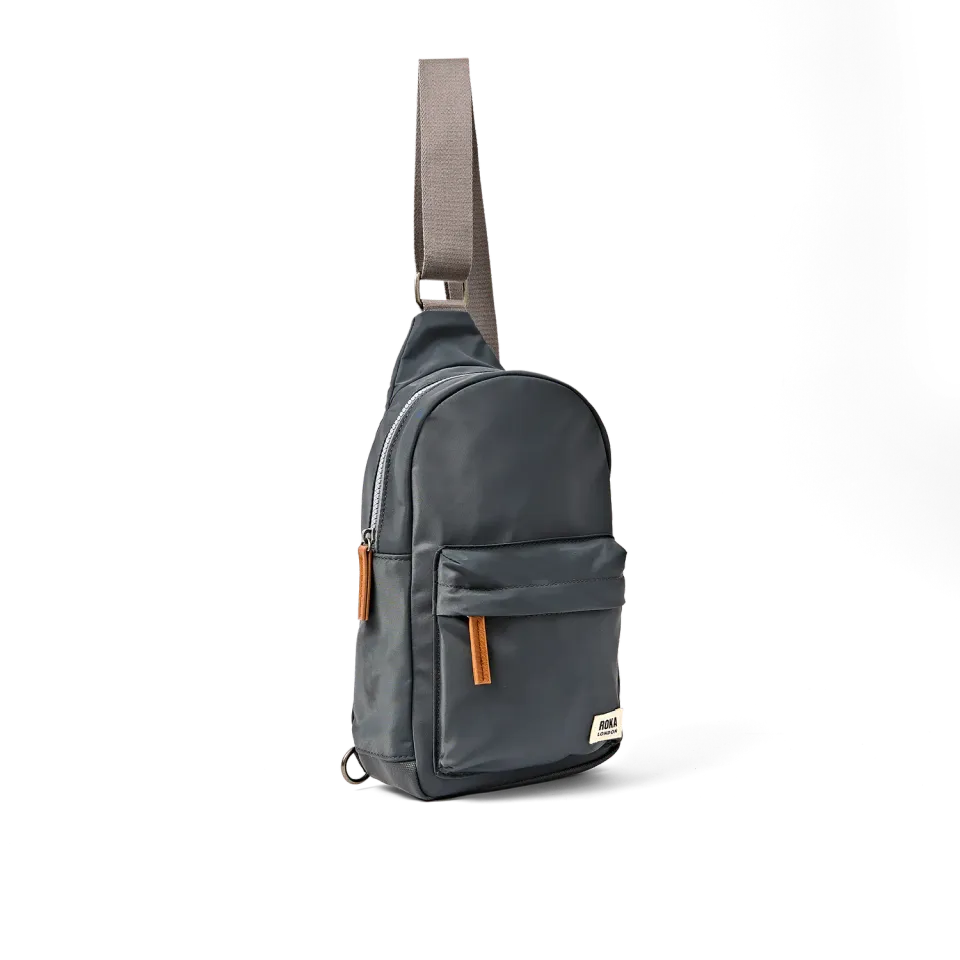 Roka London Willesden crossbody taske Large Beluga 5 liter