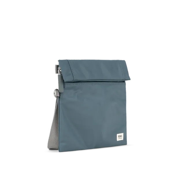 Roka London Stratford Crossbody skuldertaske Smoke Small roll-top