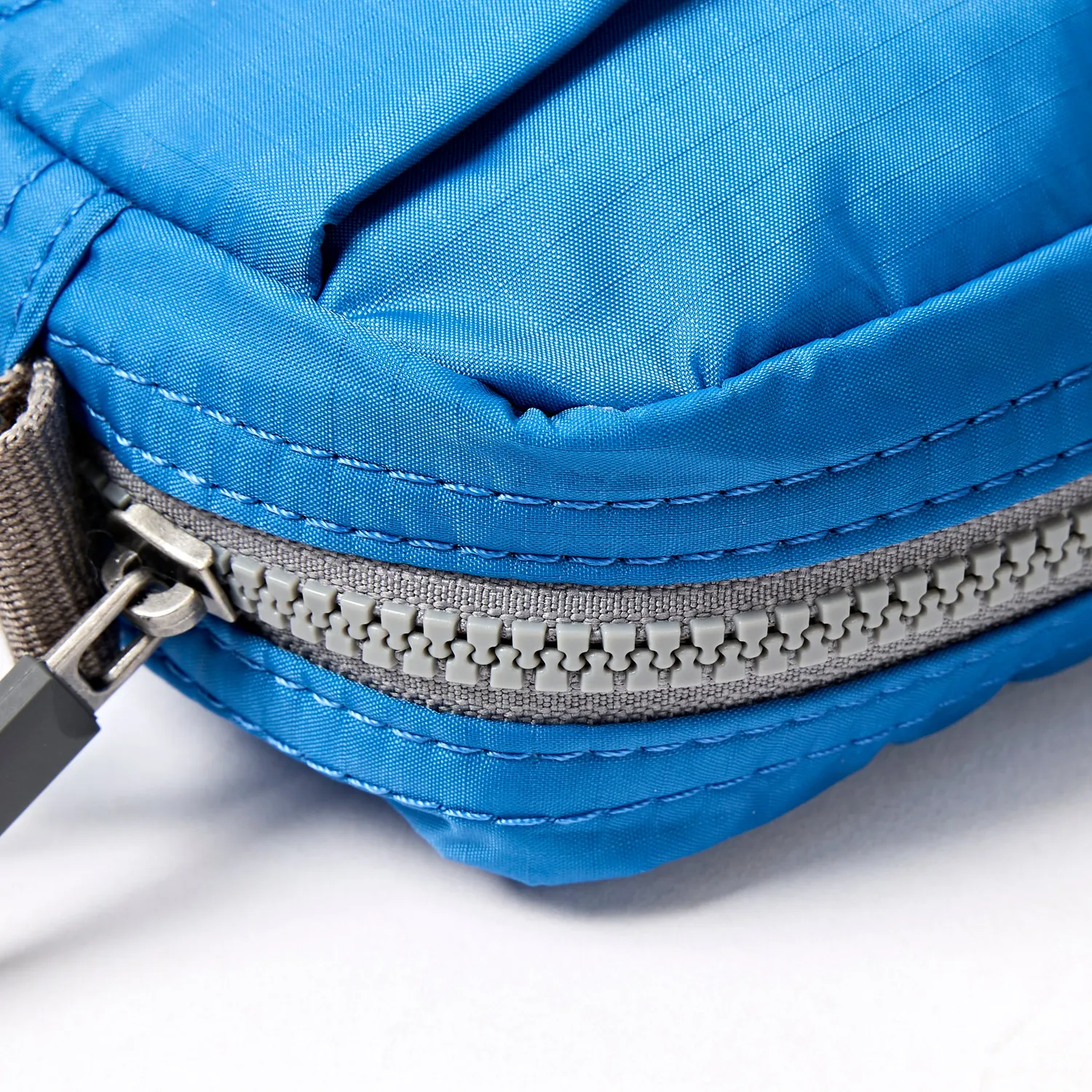 Roka London Bond Pocket crossbody taske malibu blue small canvas