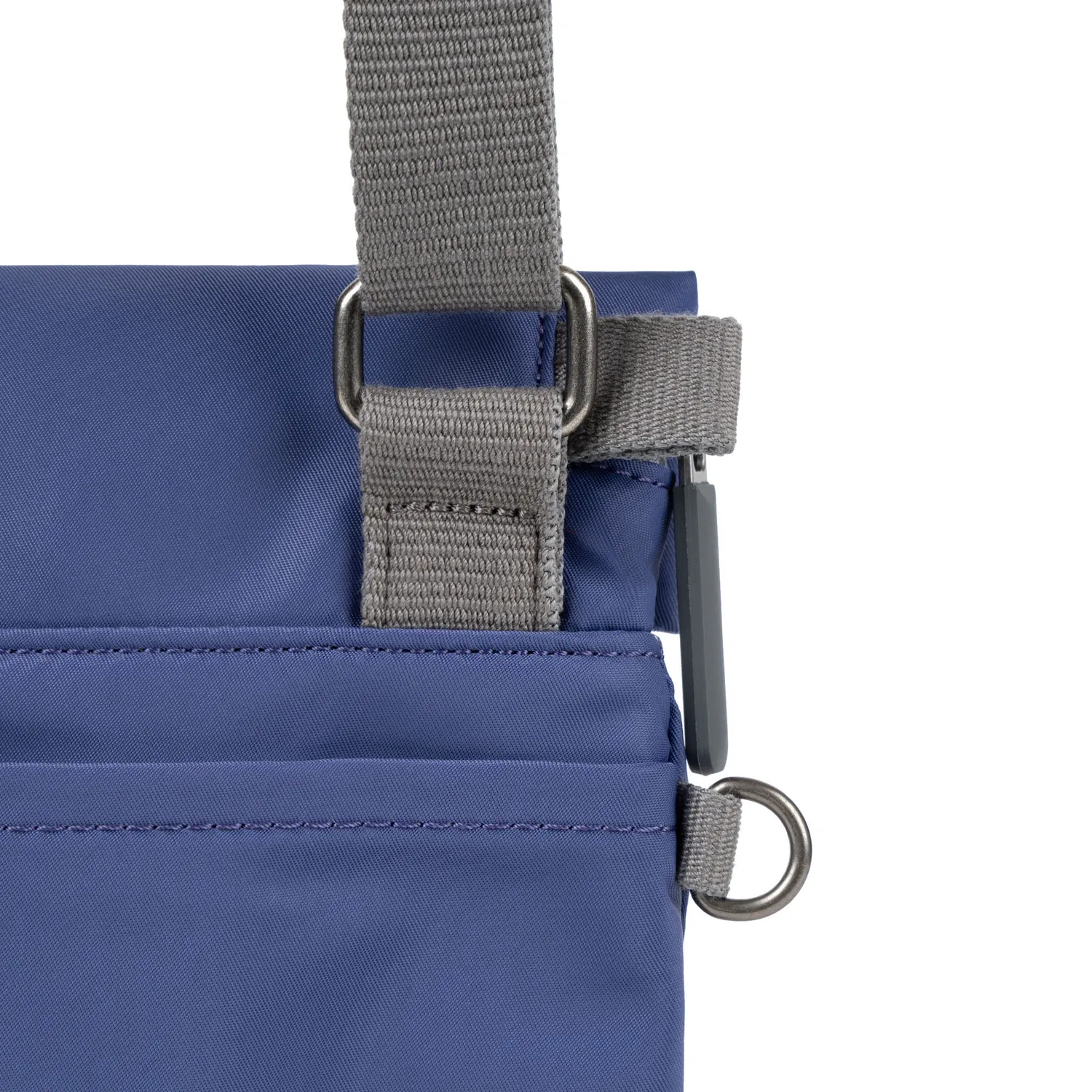 Roka London Stratford small crossbody taske indigo 0,5 liter